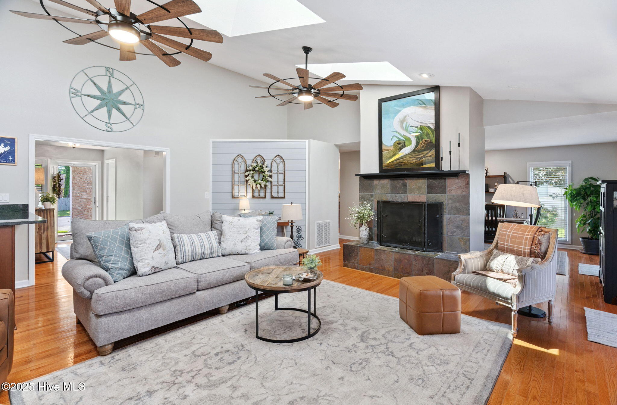 208 Outrigger Road Property Photo 11
