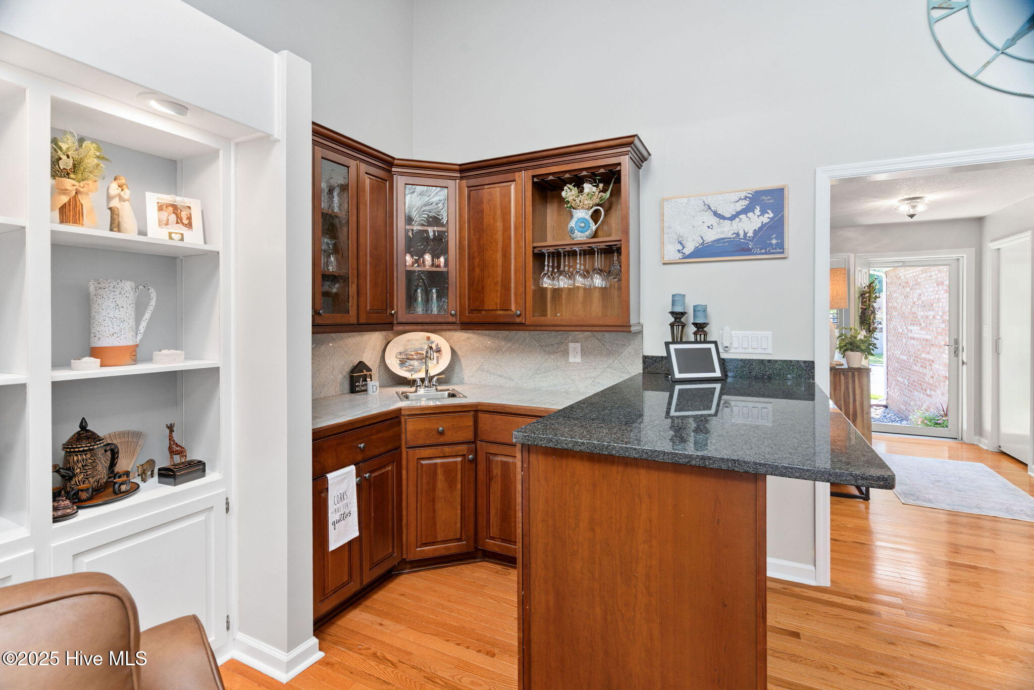 208 Outrigger Road Property Photo 12