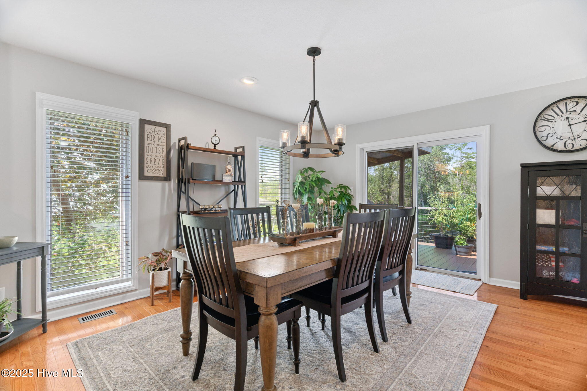 208 Outrigger Road Property Photo 17