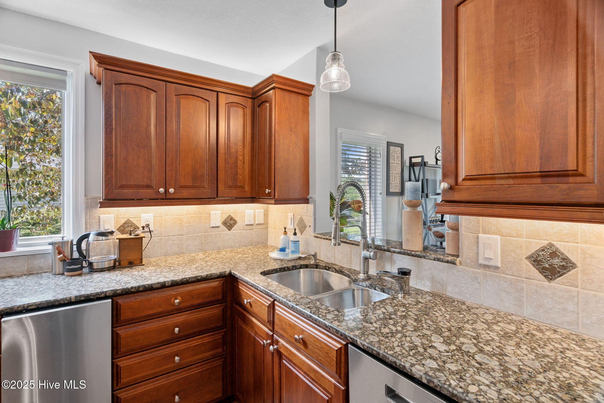 208 Outrigger Road Property Photo 21