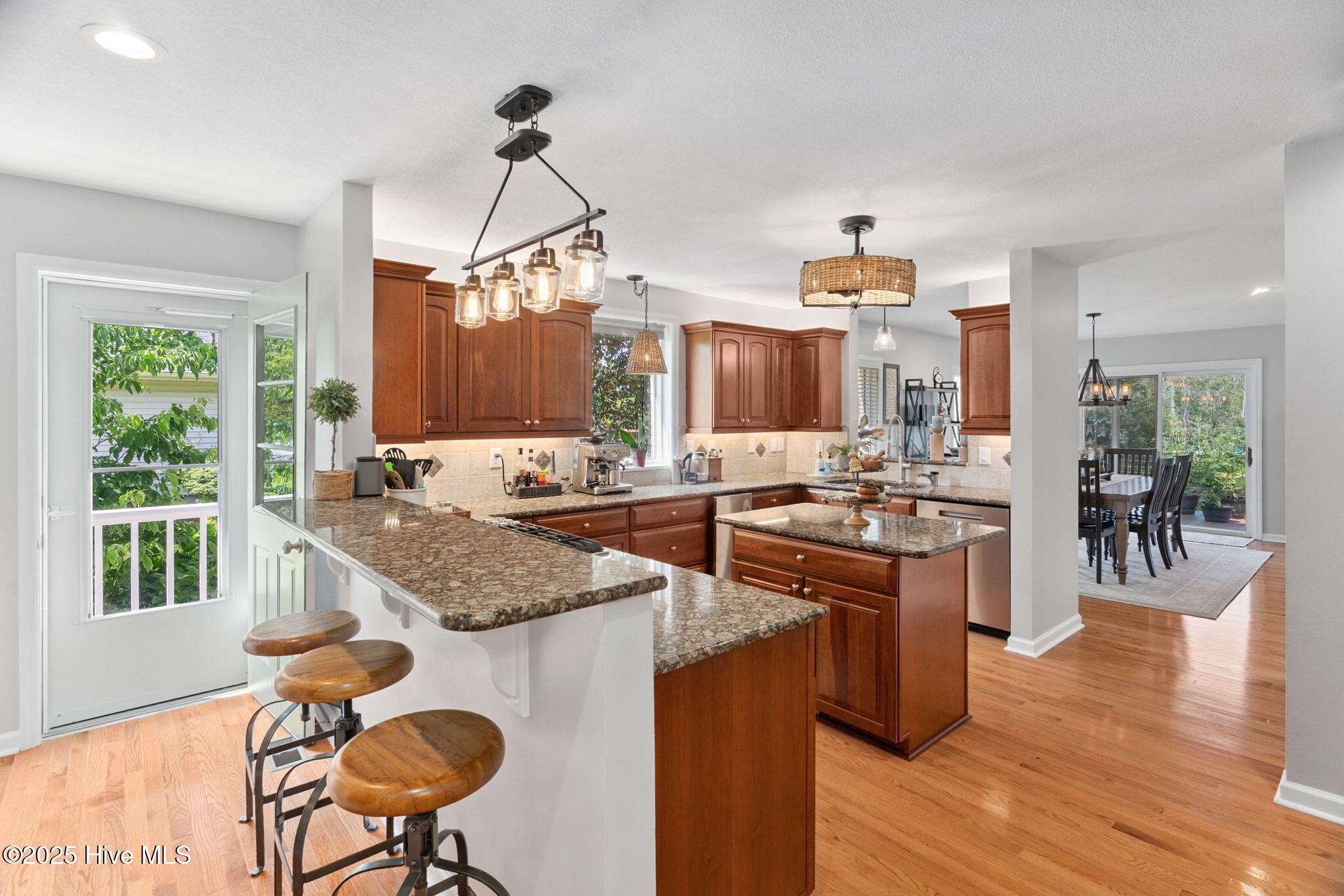 208 Outrigger Road Property Photo 25