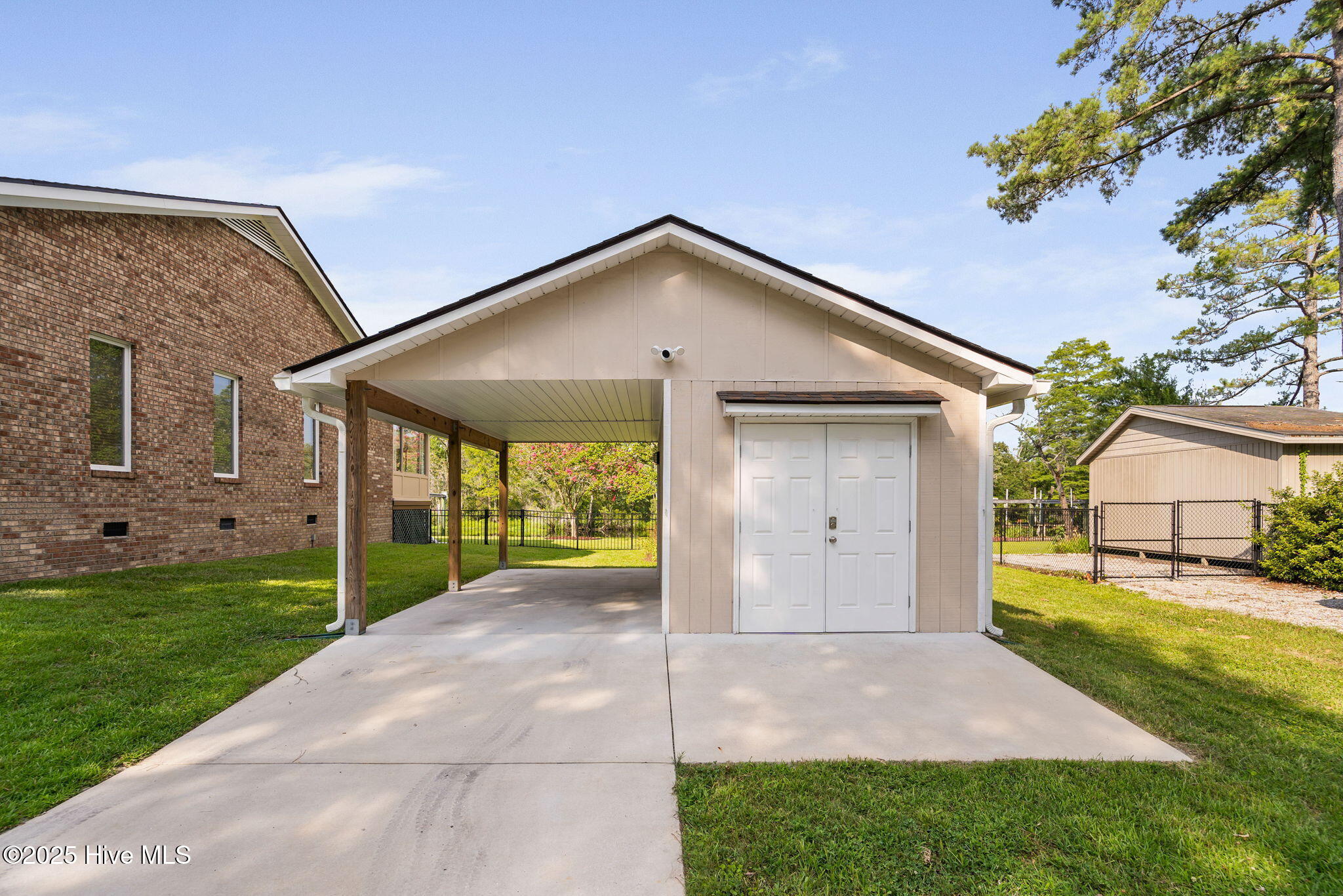 208 Outrigger Road Property Photo 44