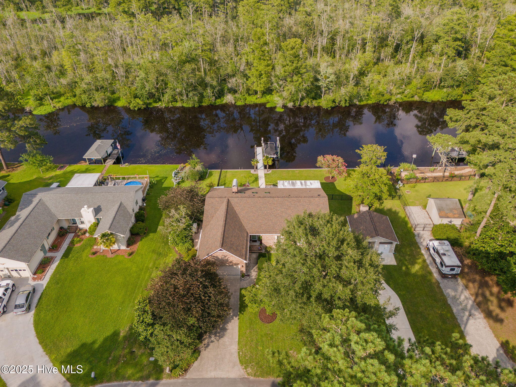 208 Outrigger Road Property Photo 65