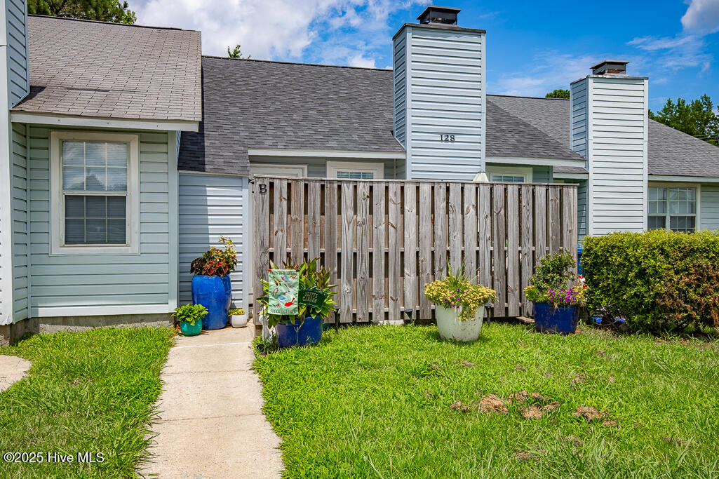 128 Witten Circle Property Photo 1