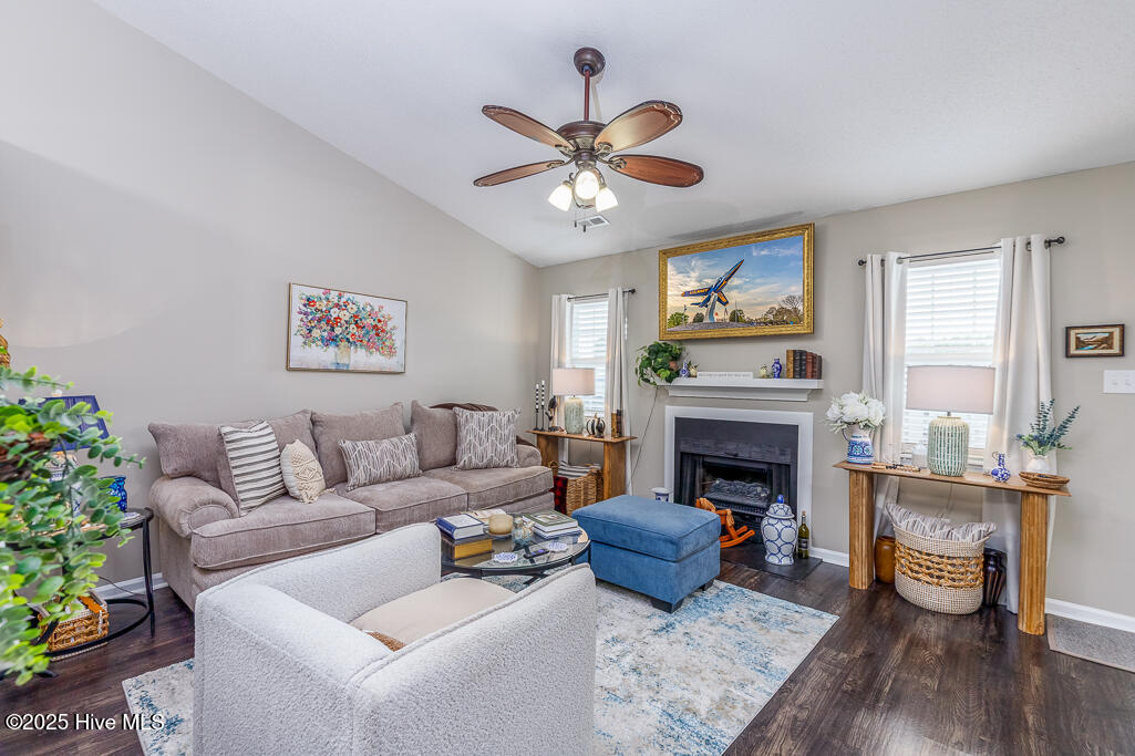 128 Witten Circle Property Photo 3