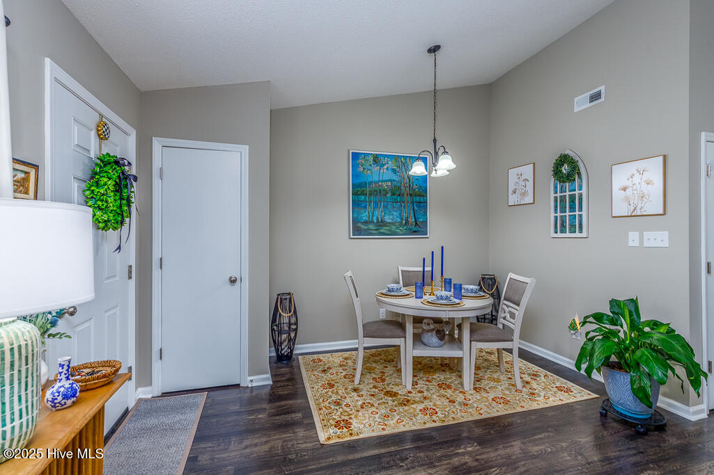 128 Witten Circle Property Photo 4
