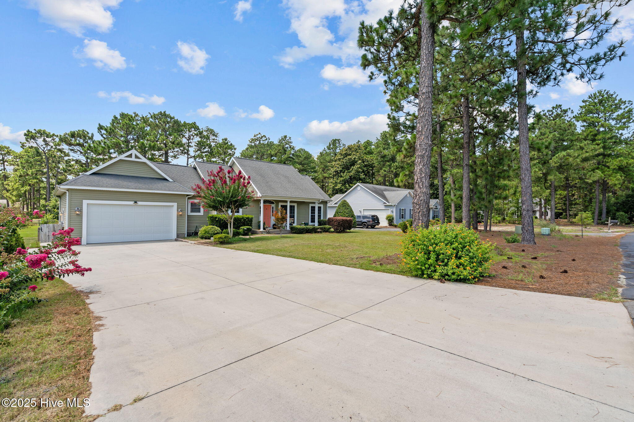 158 S Erfie Drive Property Photo 2