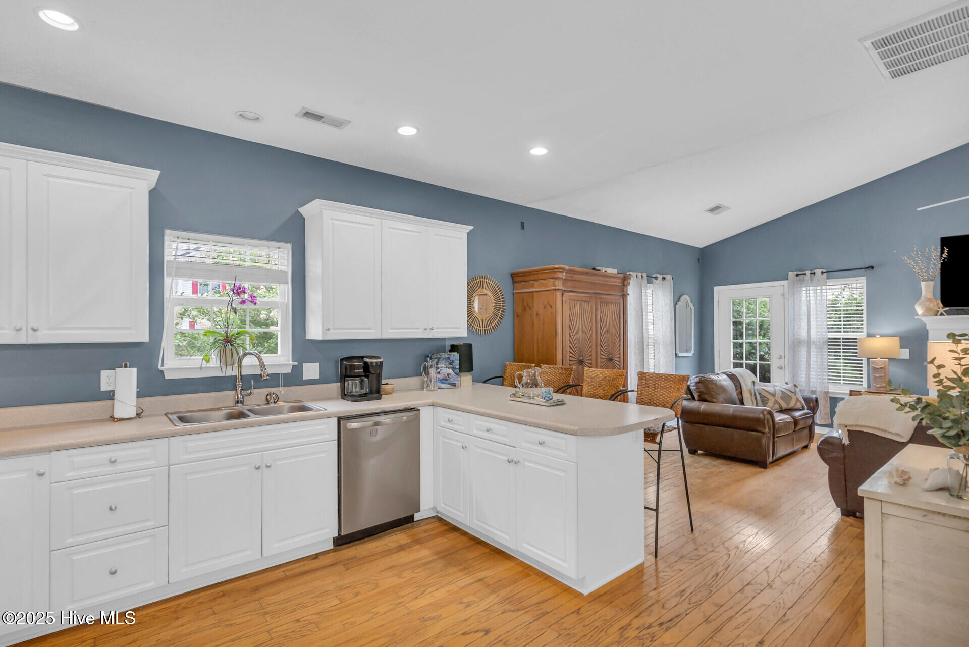 7322 Cassimir Place Property Photo 14