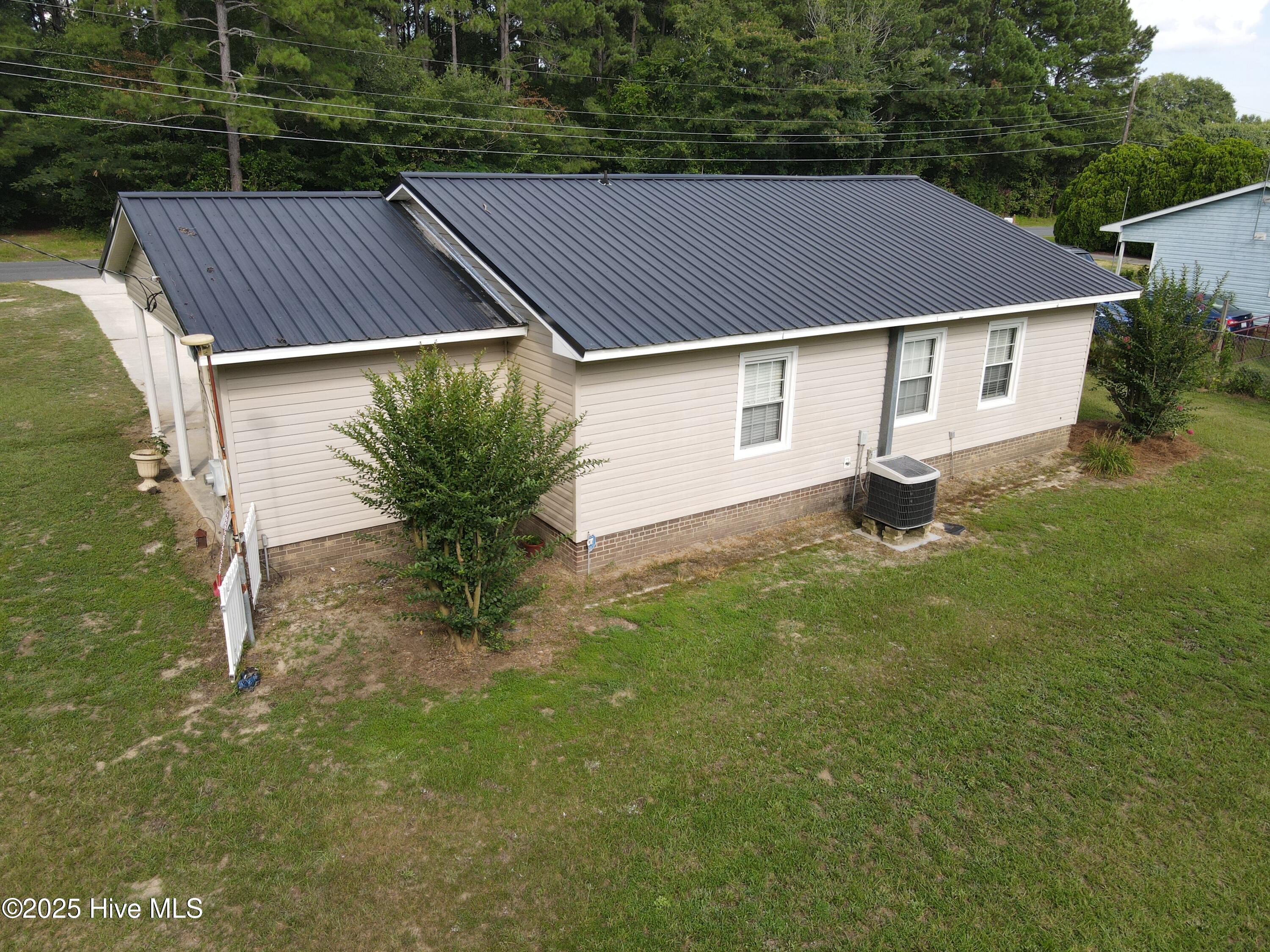 11220 Taylor Road Property Photo 6