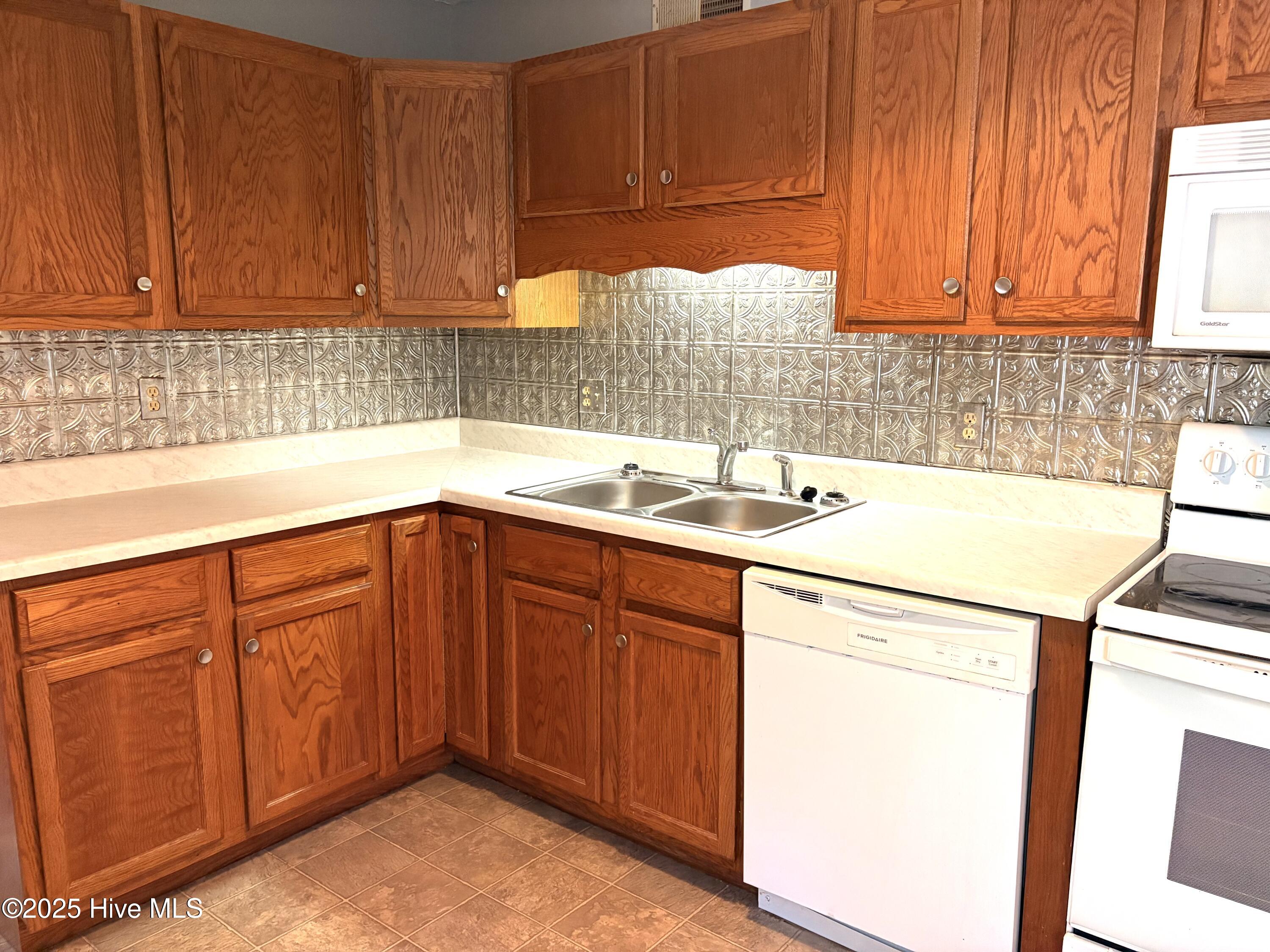 11220 Taylor Road Property Photo 21