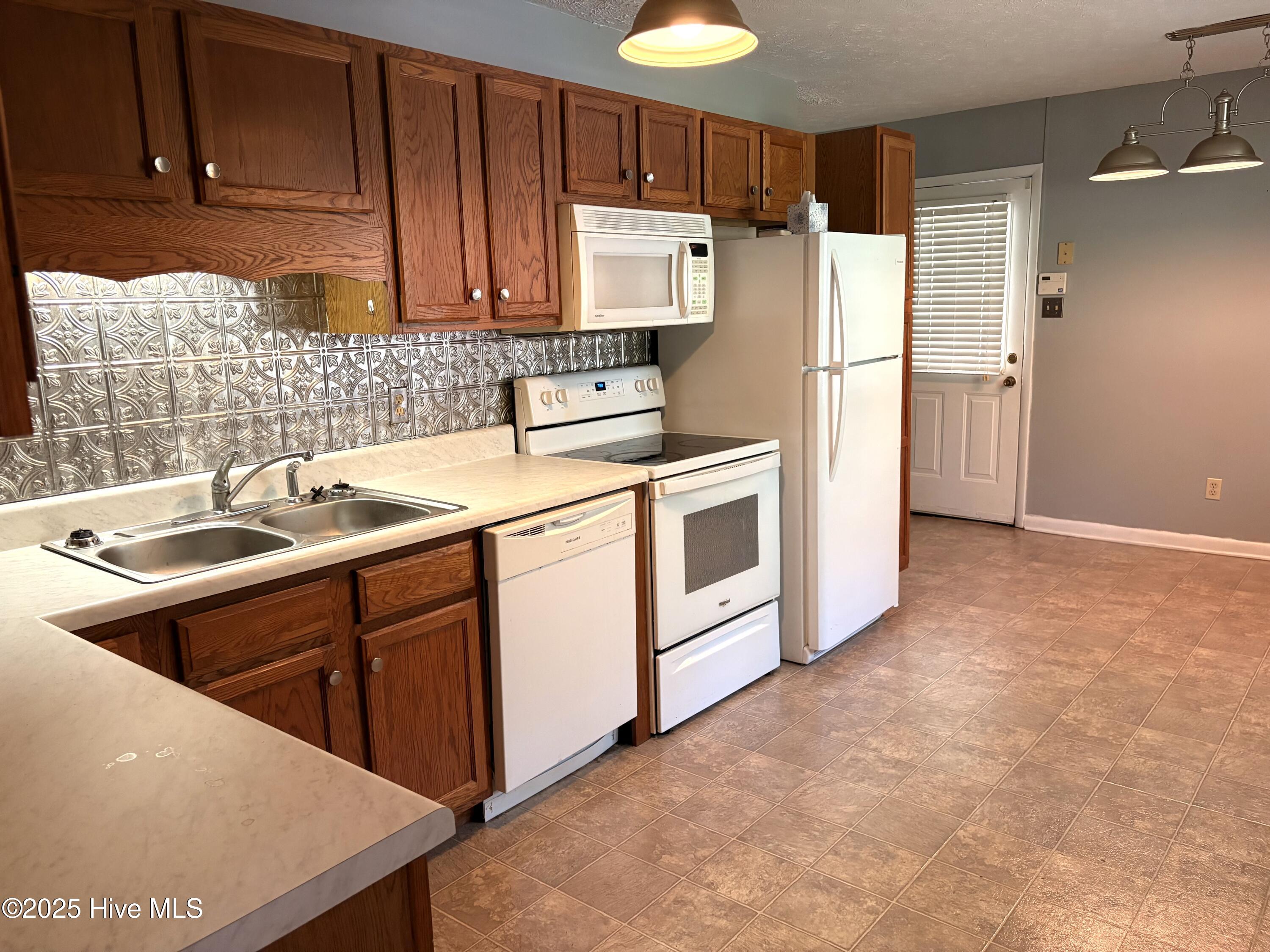 11220 Taylor Road Property Photo 22