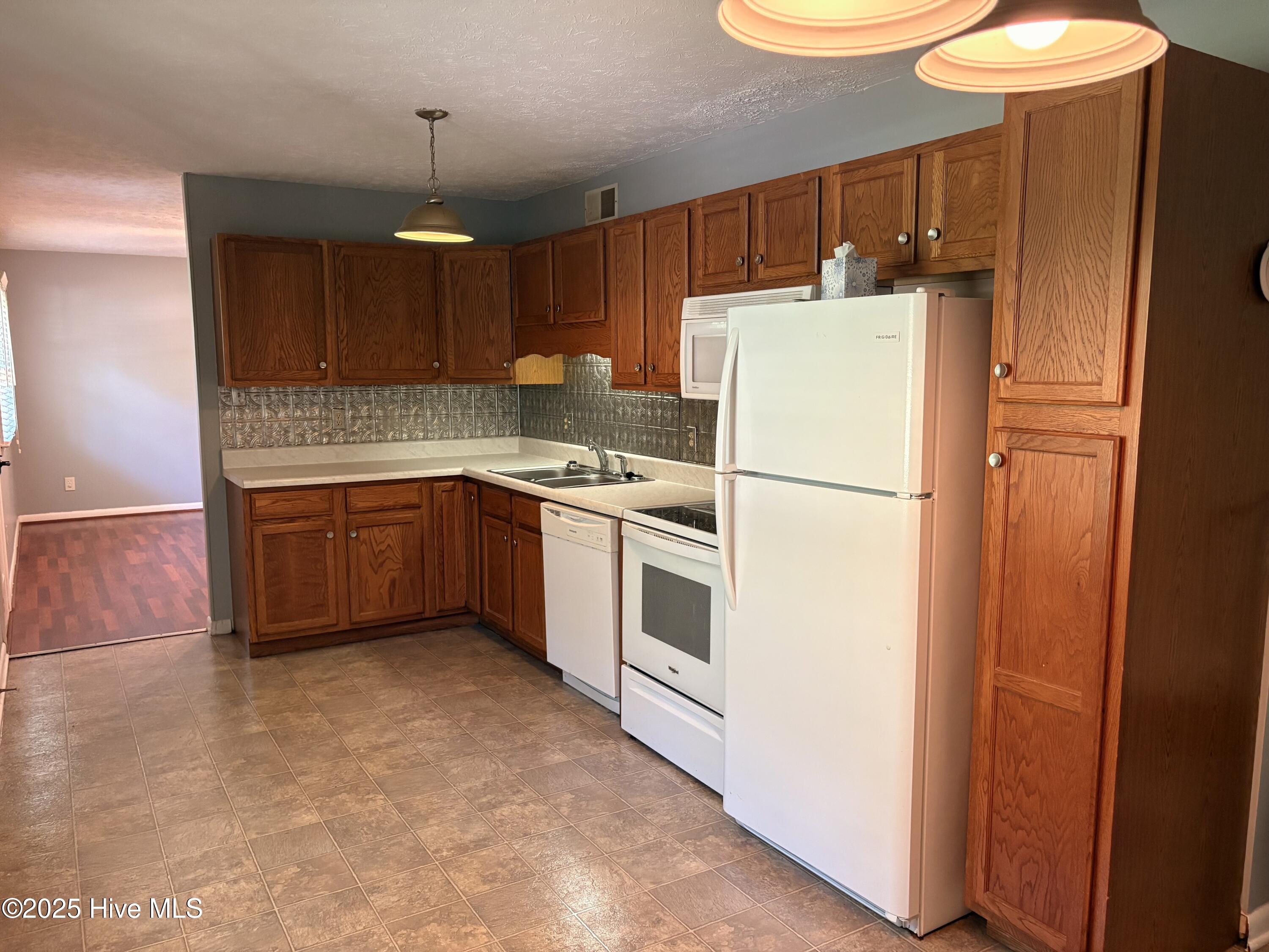 11220 Taylor Road Property Photo 27