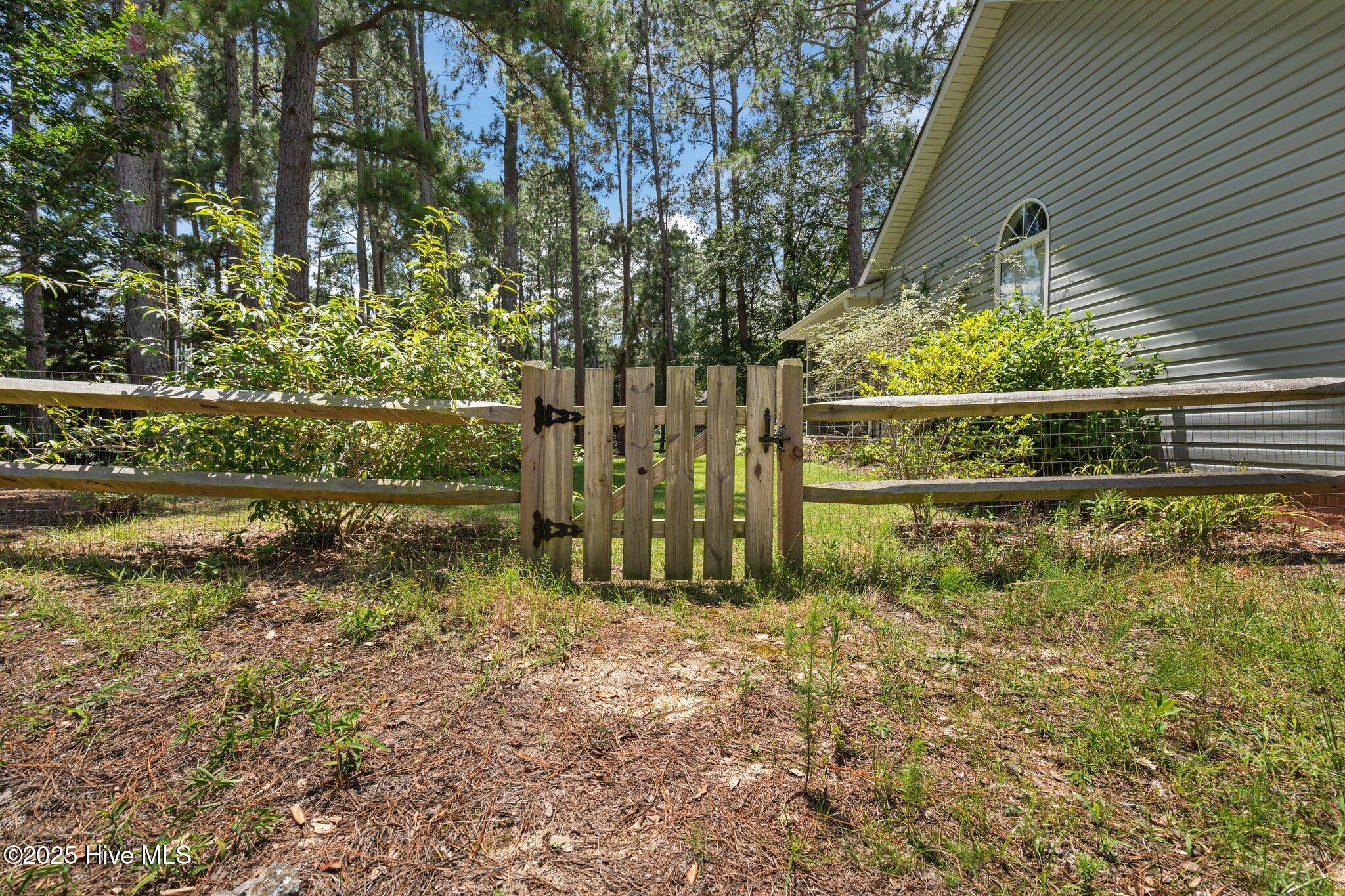 145 Devonshire Avenue Property Photo 39