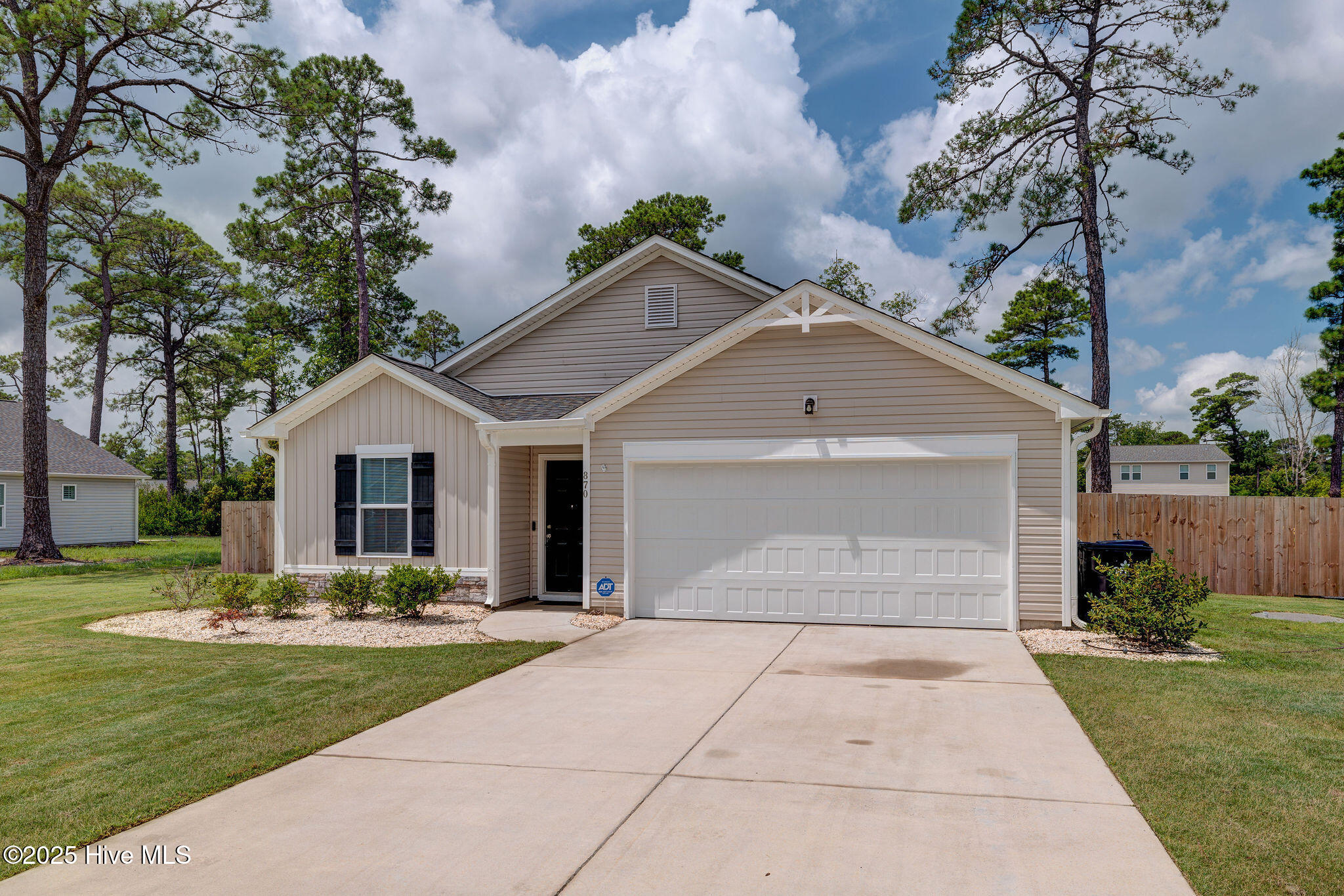 870 Westway Road Property Photo 3