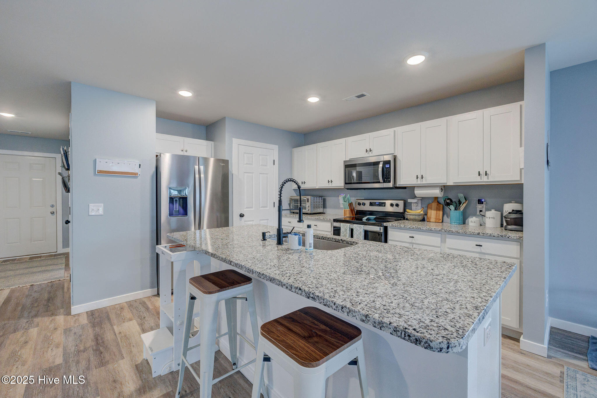 870 Westway Road Property Photo 8