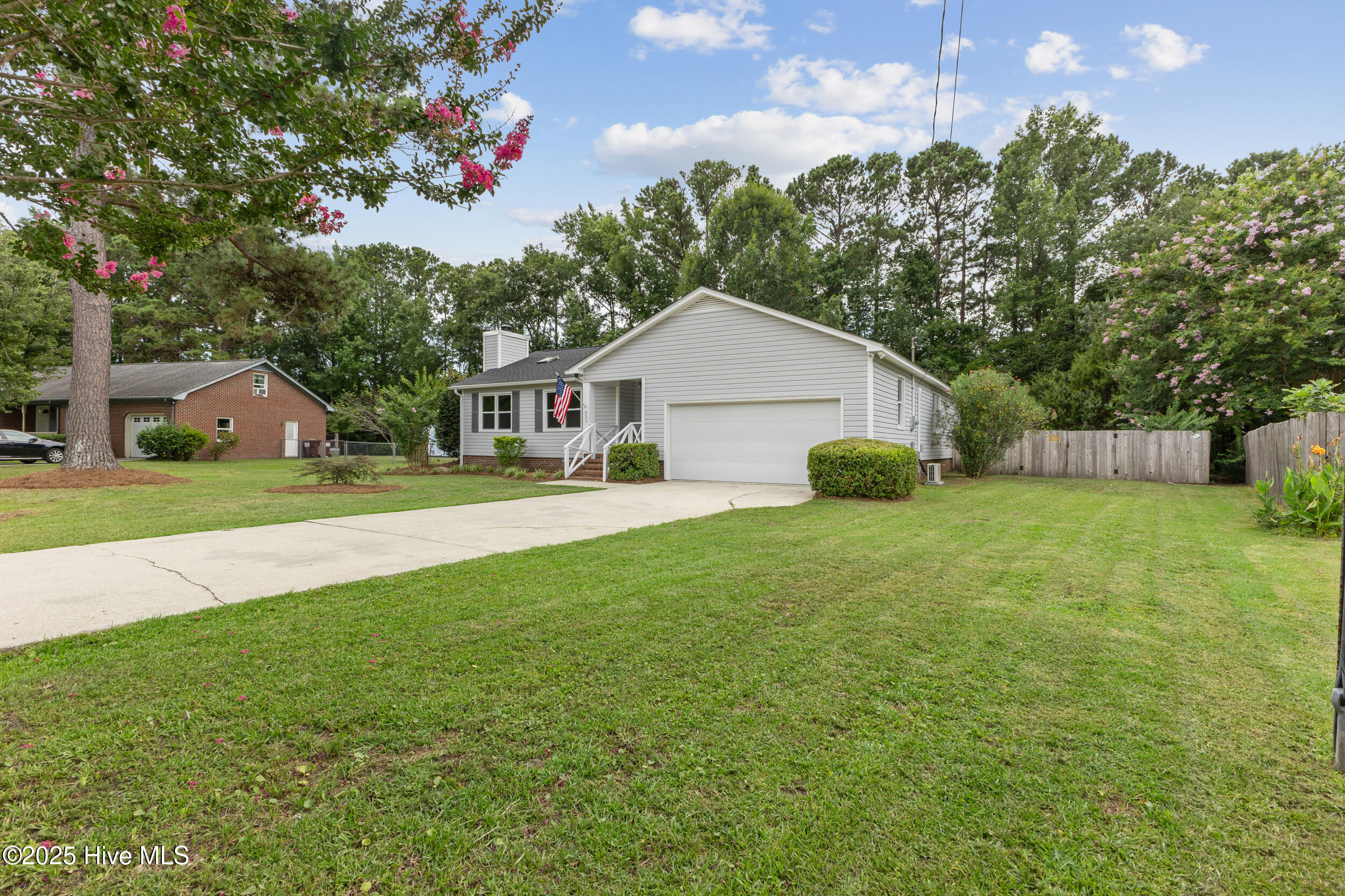 833 Pine Forest Road Property Photo 2
