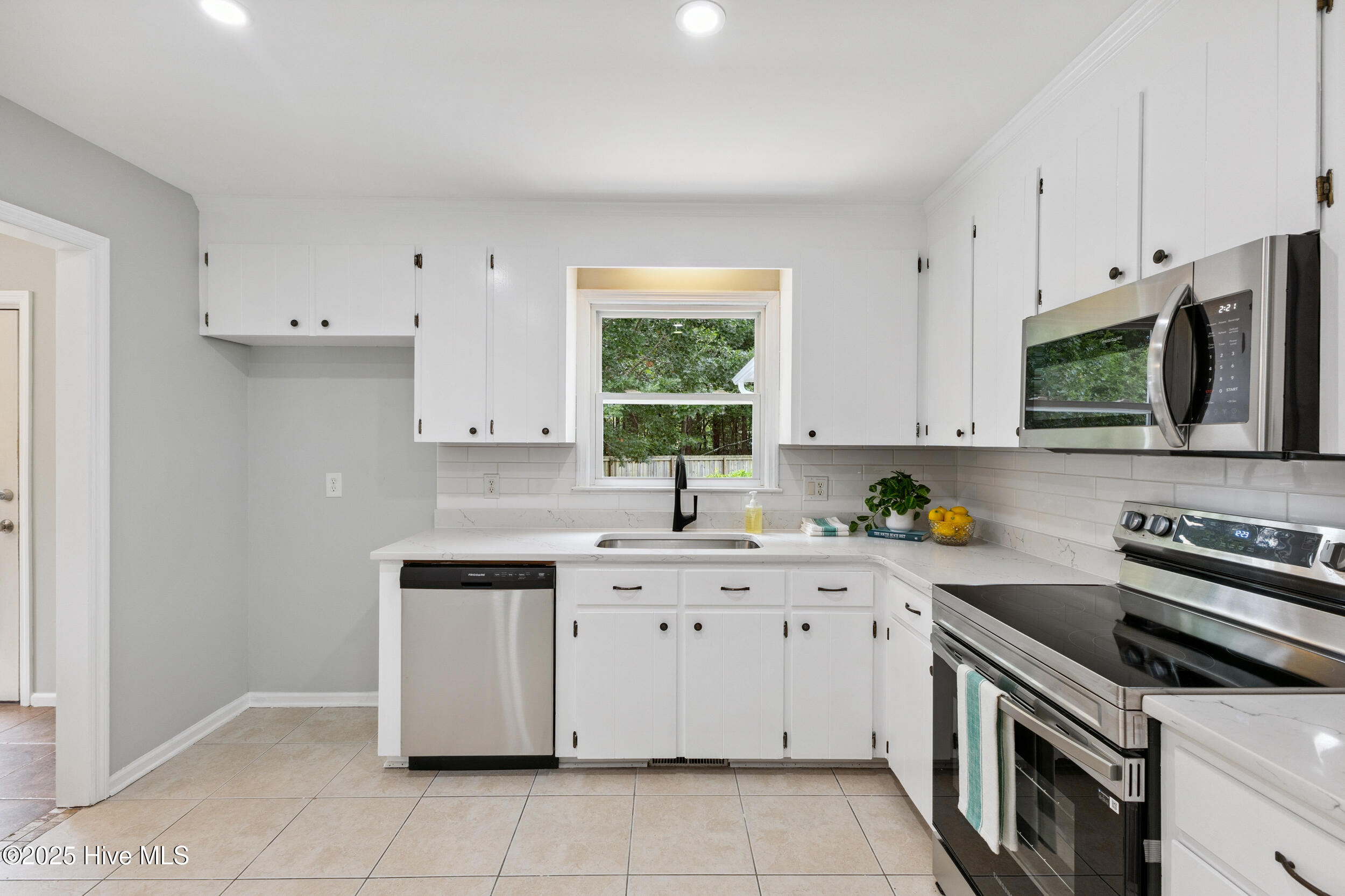 833 Pine Forest Road Property Photo 11