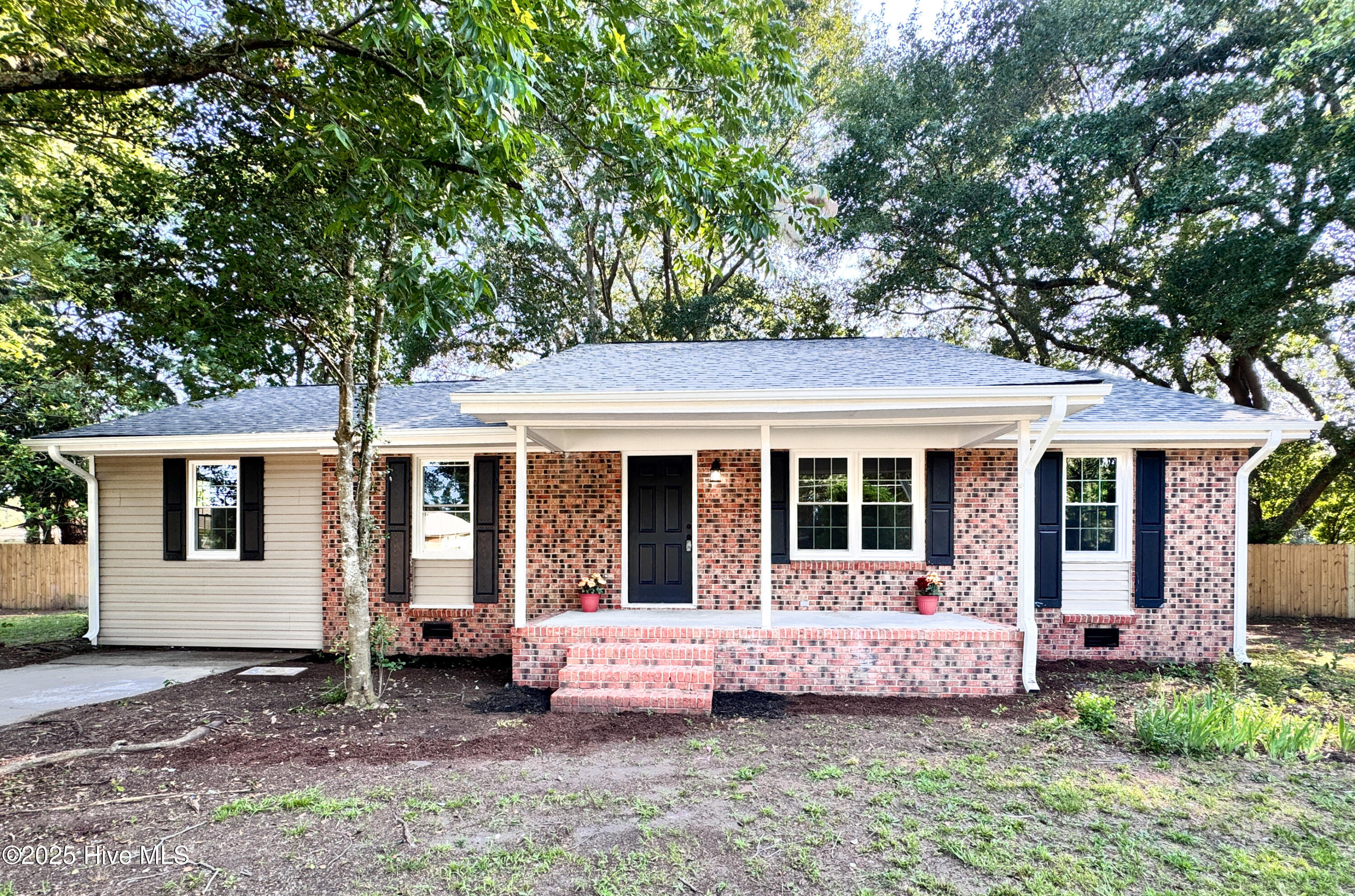 24641 Gorham Circle Property Photo 1