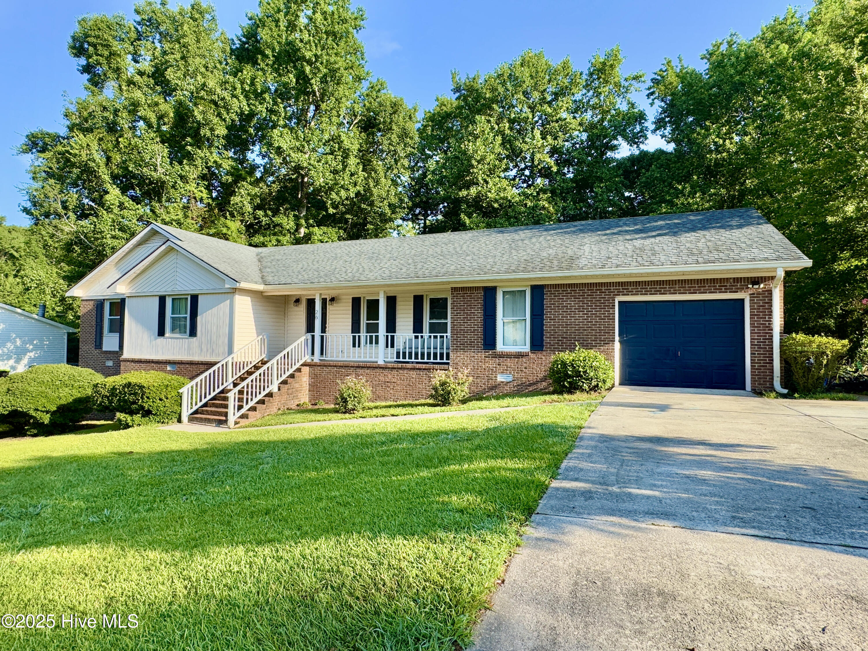 26 Runningbranch Drive Property Photo 3