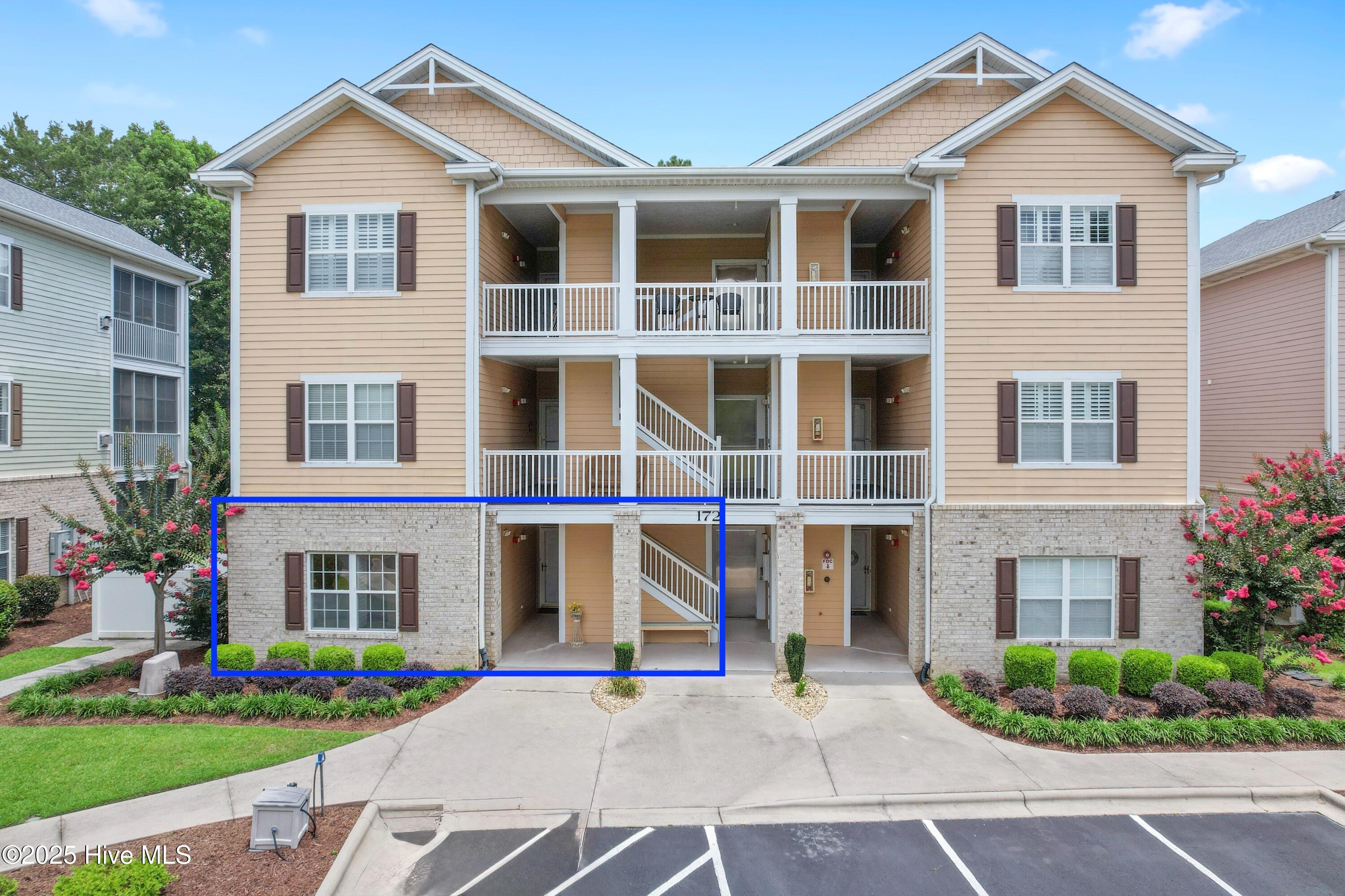 172 Clubhouse Road Apt 1 Property Photo 1