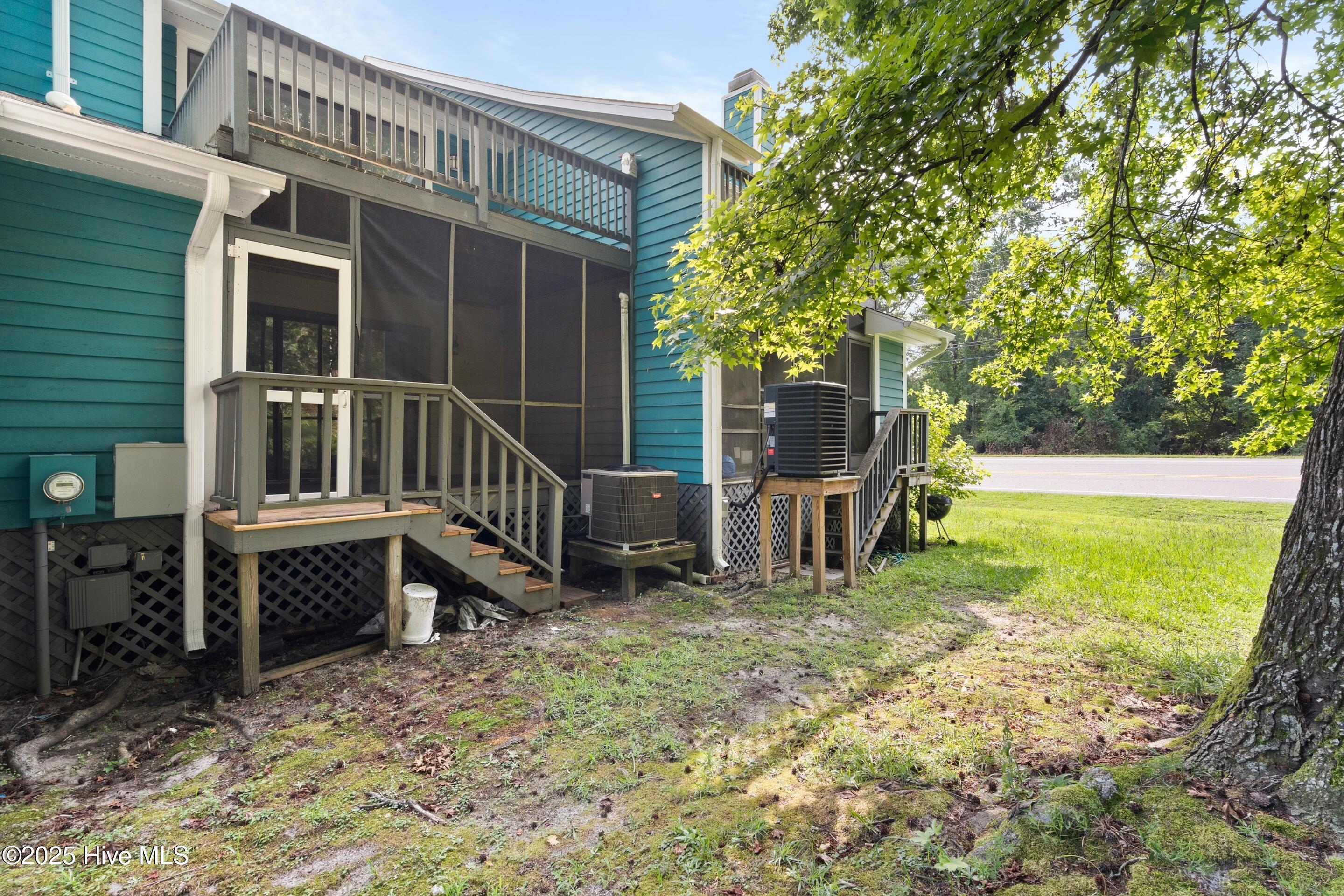 10167 Creekside Drive Apt 2 Property Photo 6