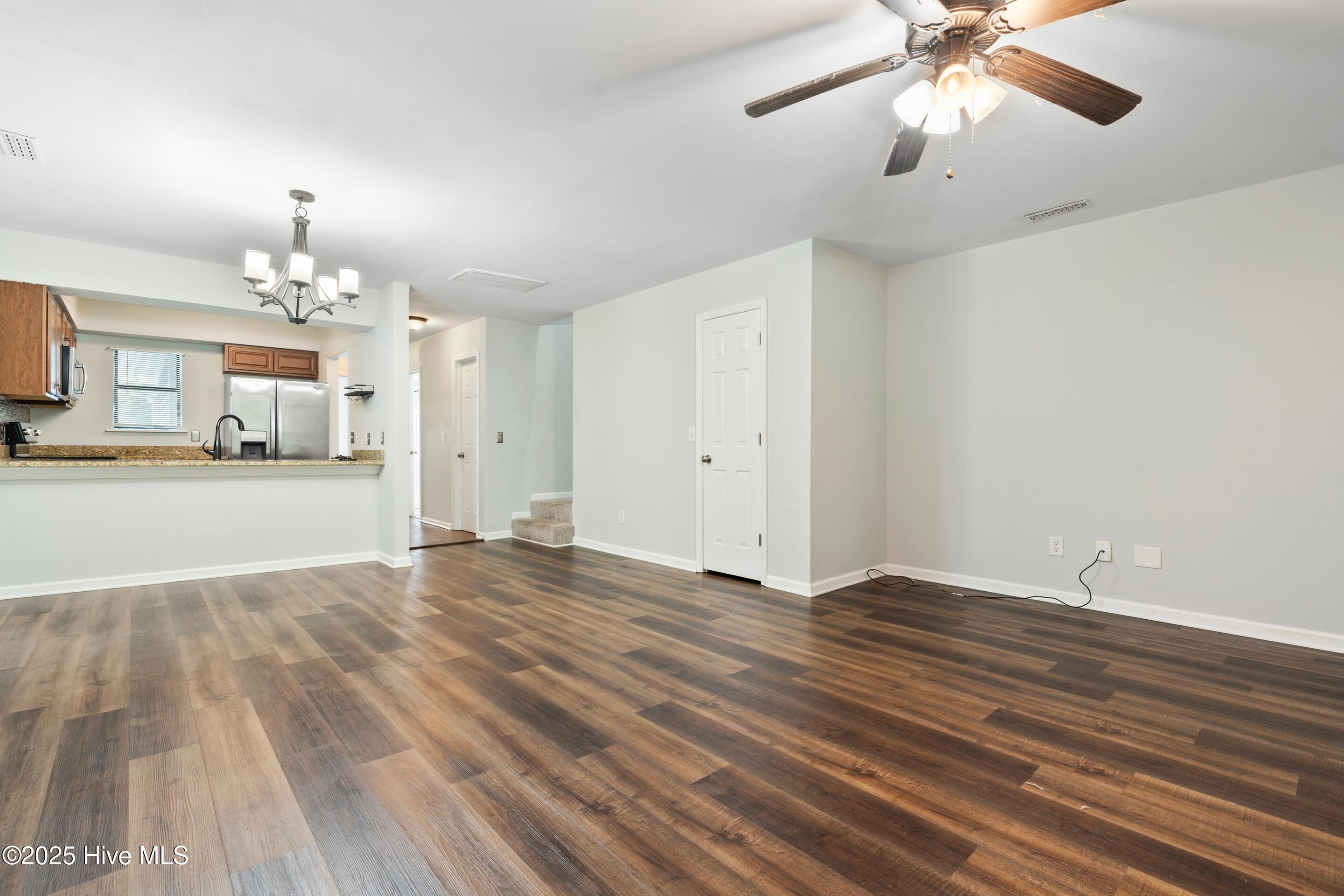 10167 Creekside Drive Apt 2 Property Photo 13