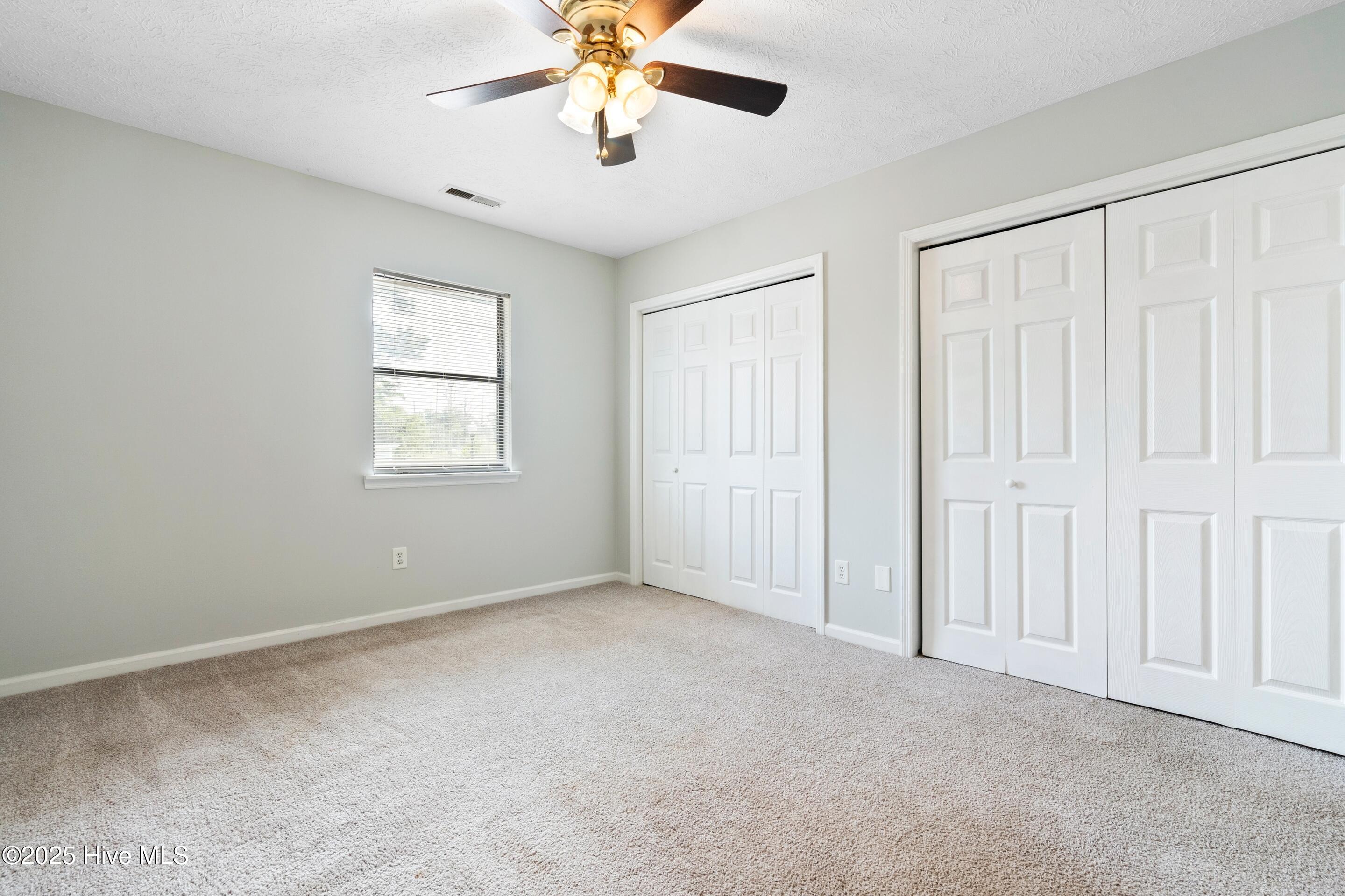 10167 Creekside Drive Apt 2 Property Photo 17