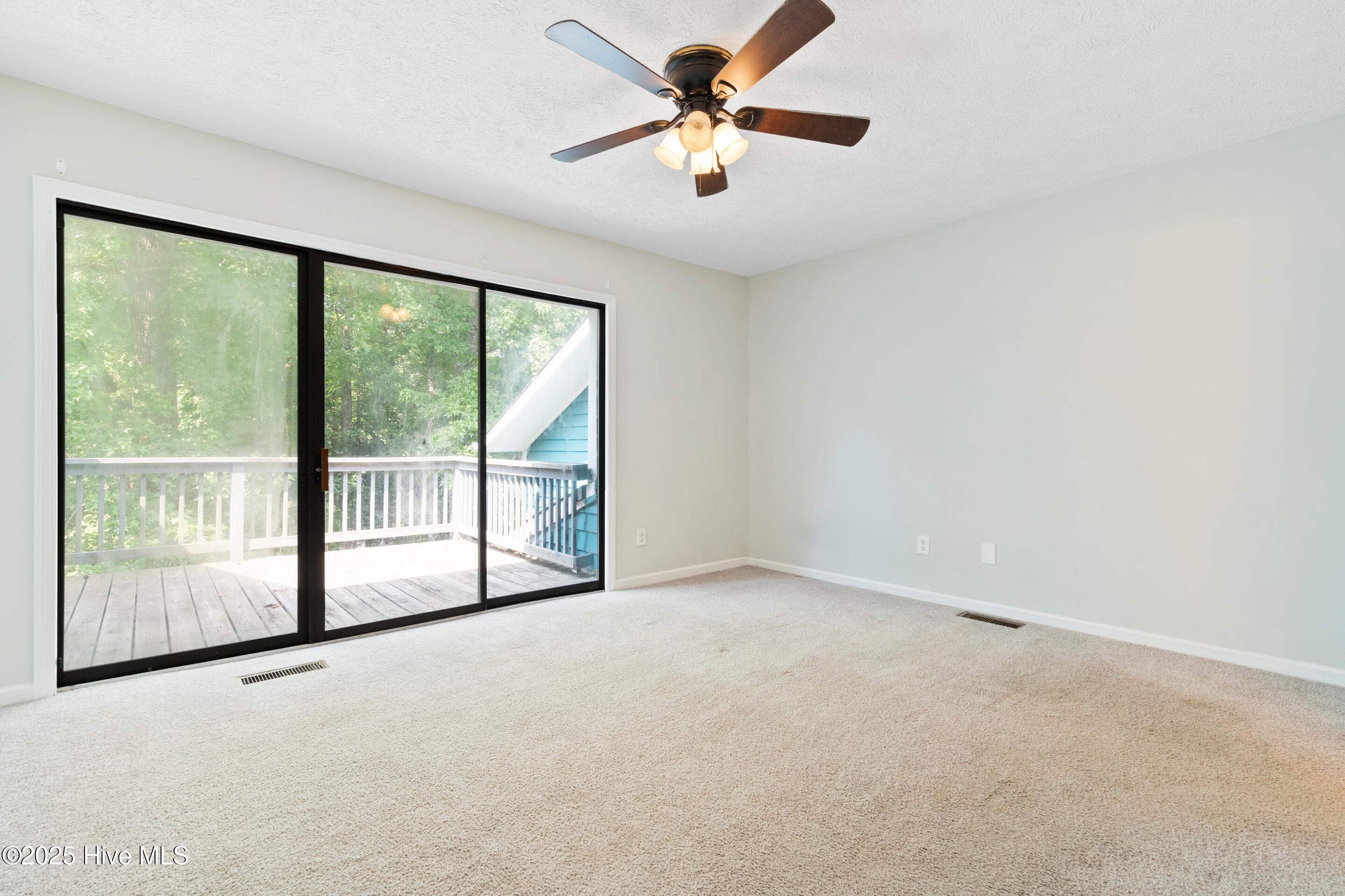 10167 Creekside Drive Apt 2 Property Photo 31