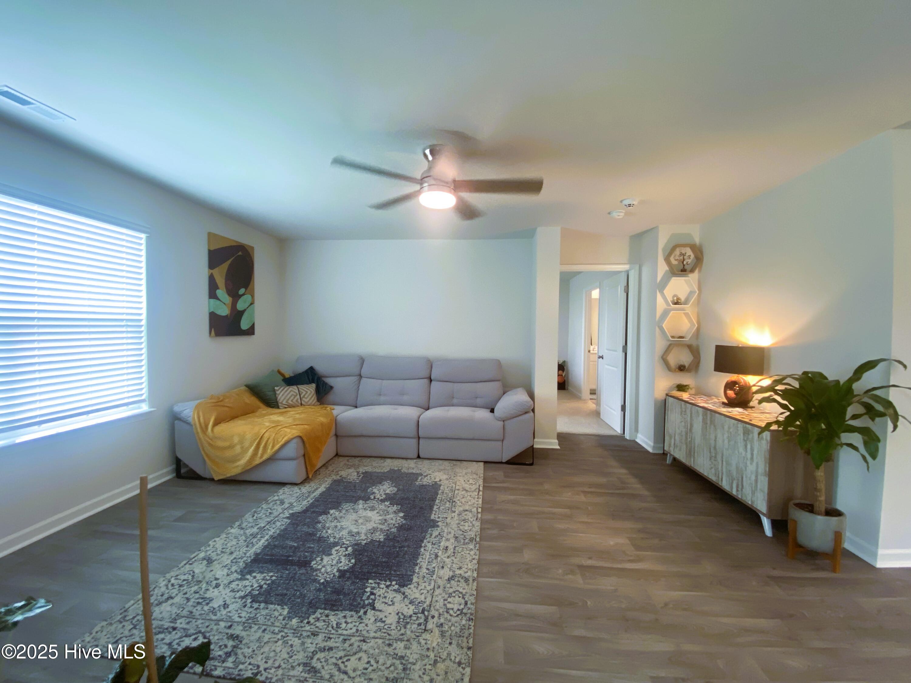 1426 N Wilshire Court Property Photo 10