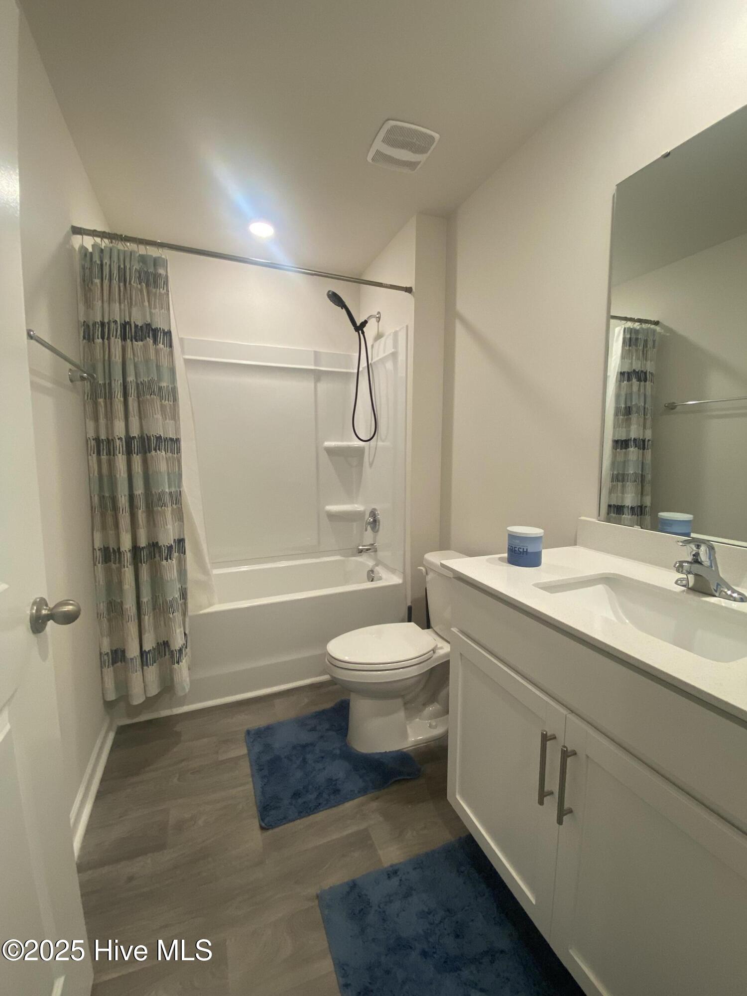 1426 N Wilshire Court Property Photo 37