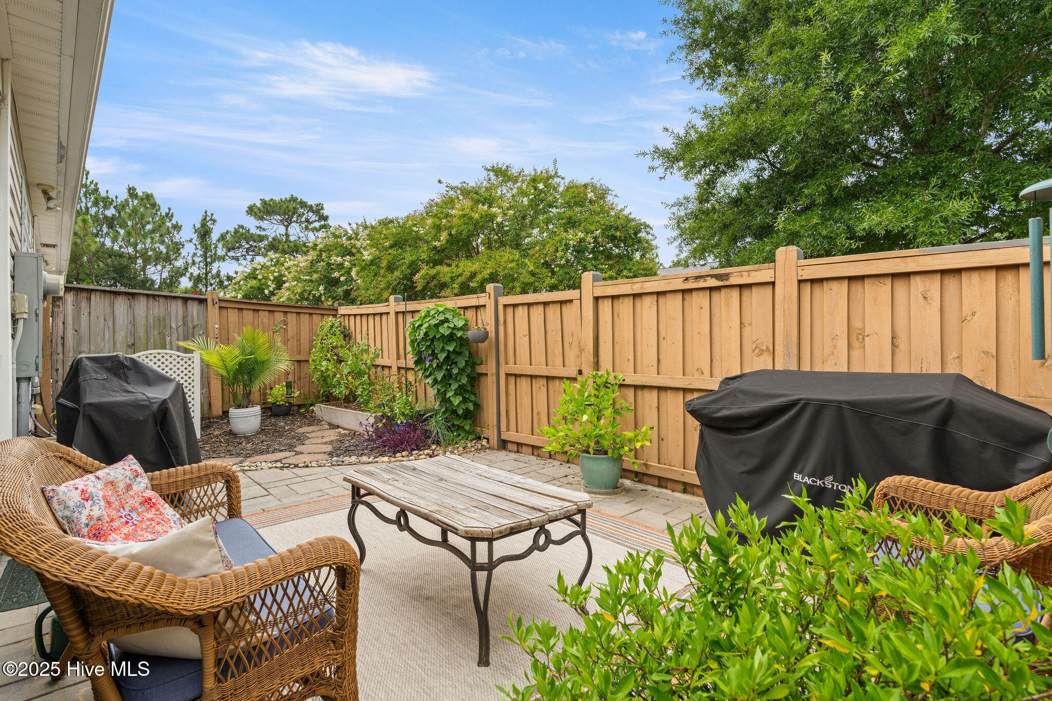 6450 Bradbury Court Property Photo 3