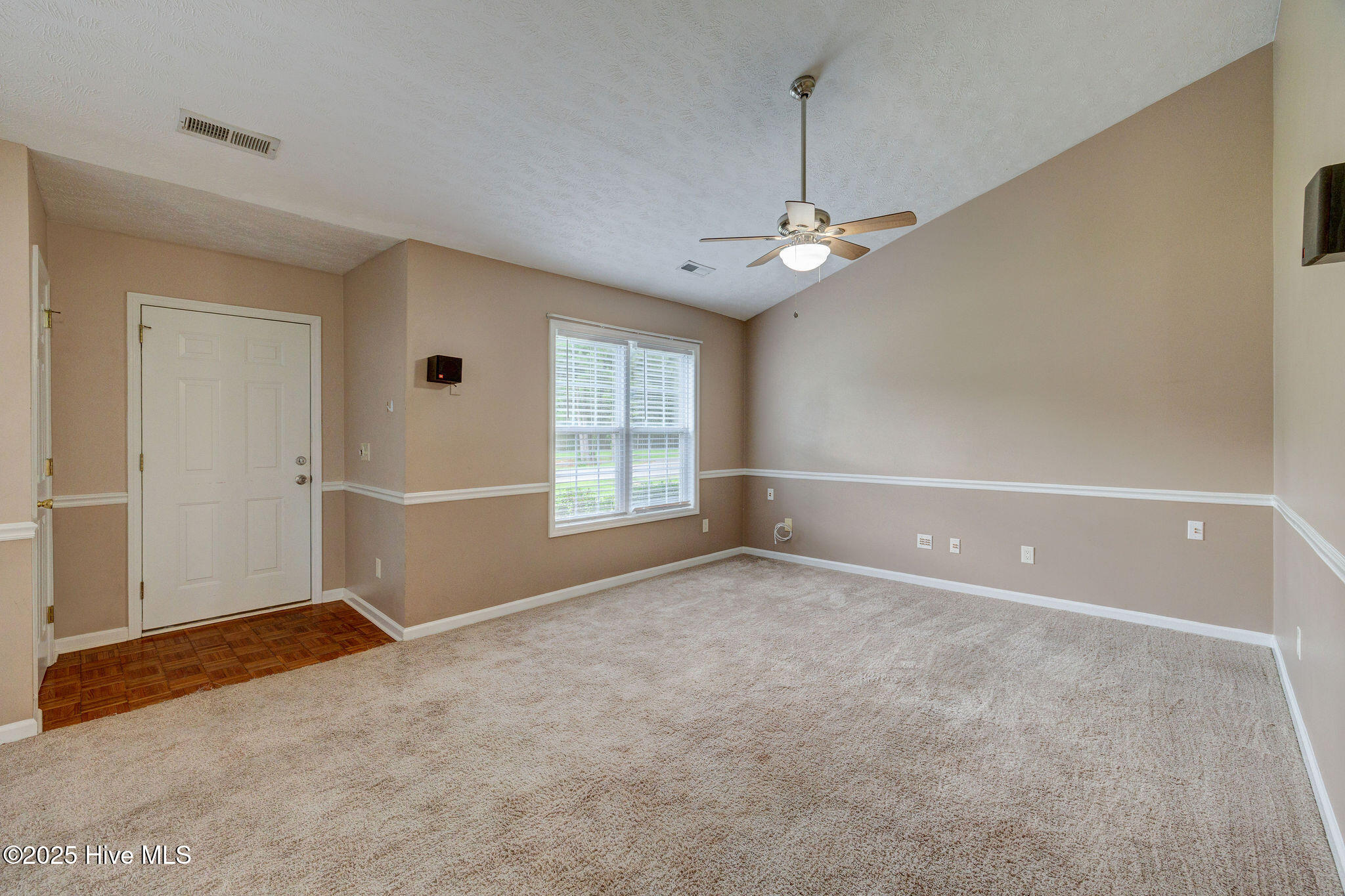 10027 Burning Bush Ridge Court Property Photo 5