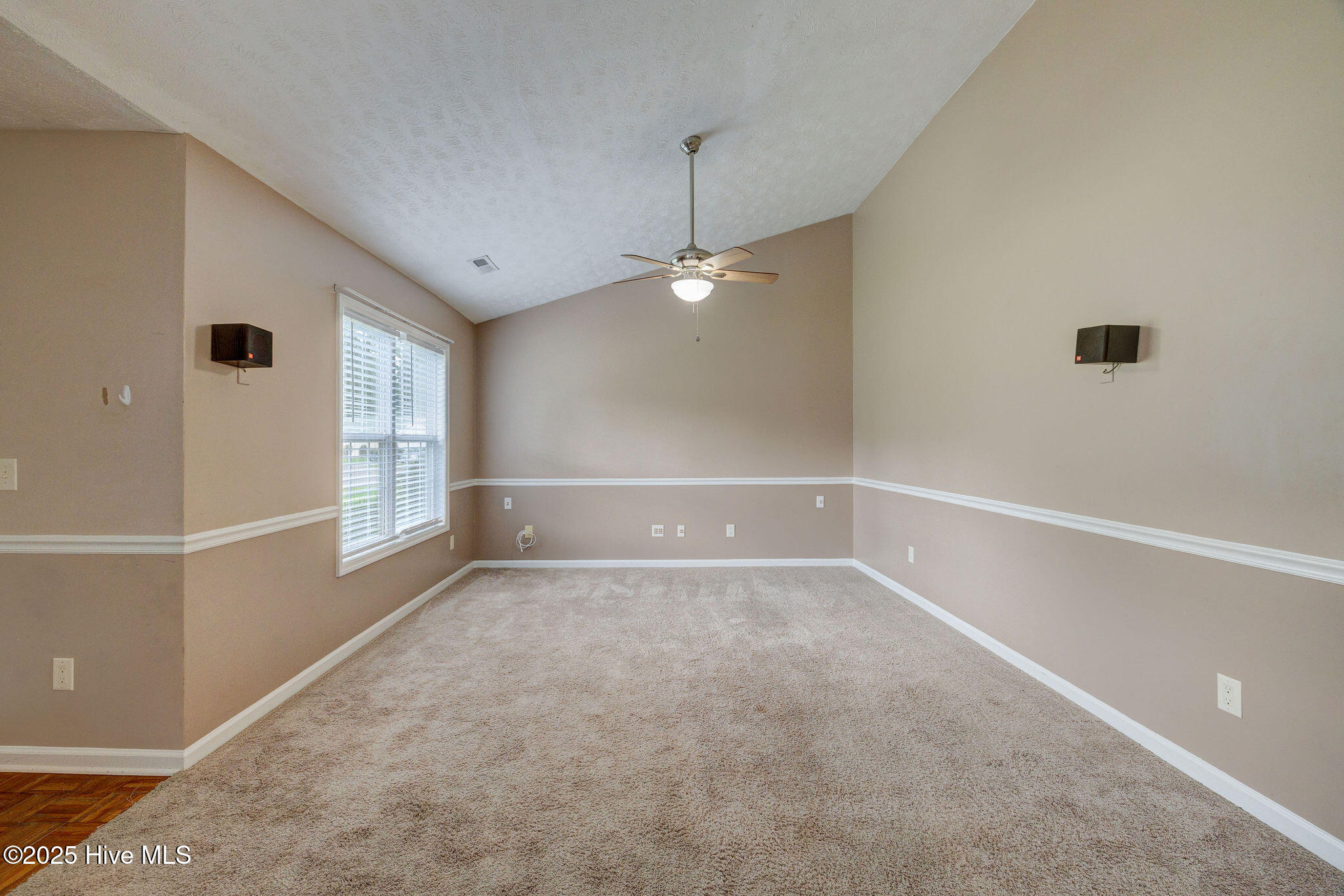10027 Burning Bush Ridge Court Property Photo 6