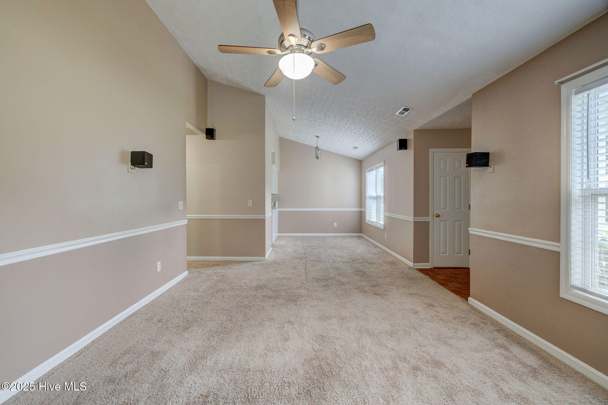 10027 Burning Bush Ridge Court Property Photo 9