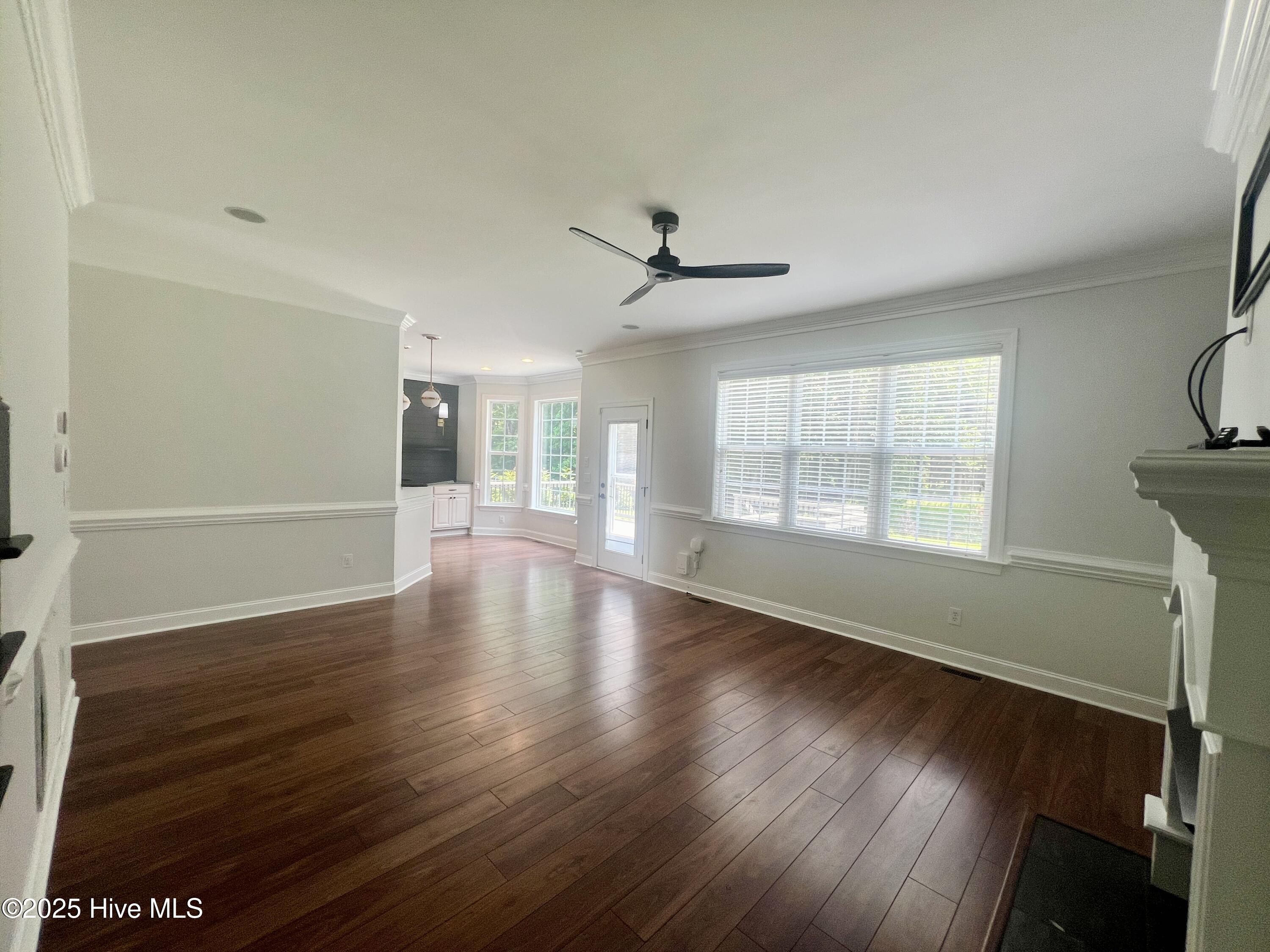 2203 Franklin Drive Property Photo 7