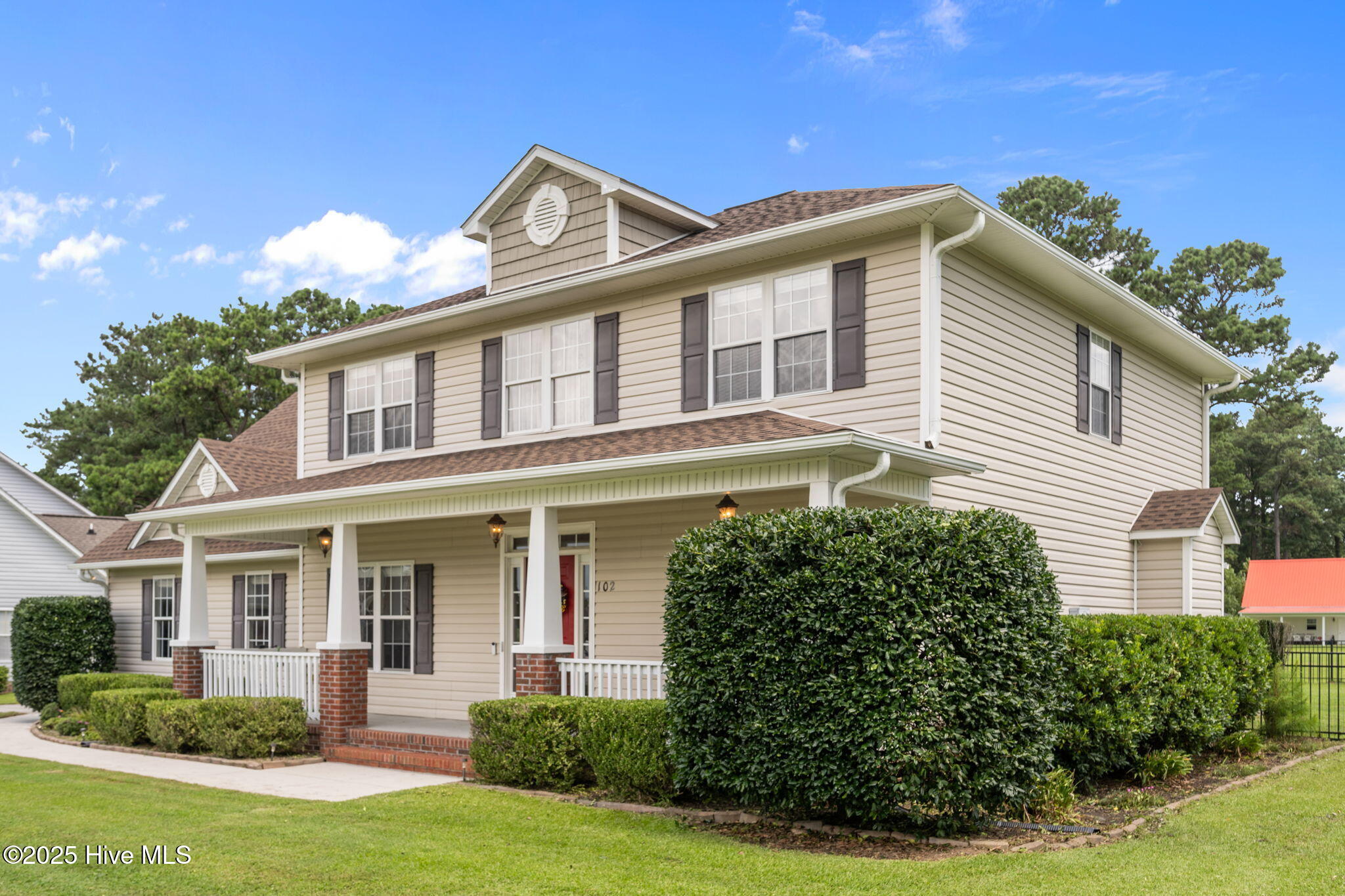 102 Cross Creek Drive Property Photo 5