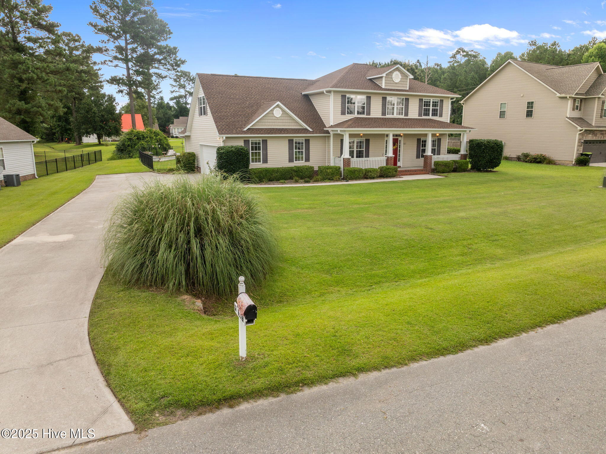 102 Cross Creek Drive Property Photo 15