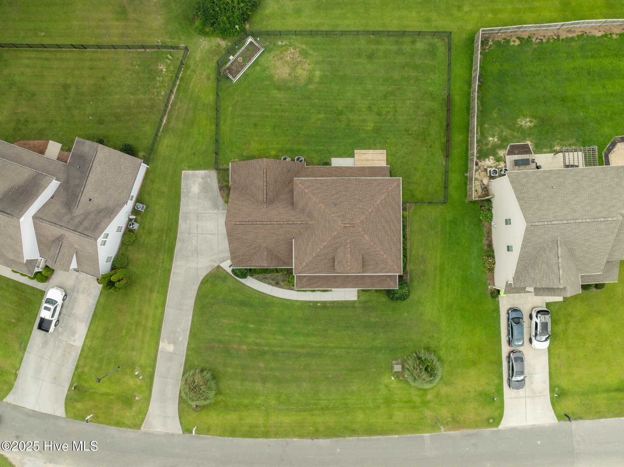 102 Cross Creek Drive Property Photo 20