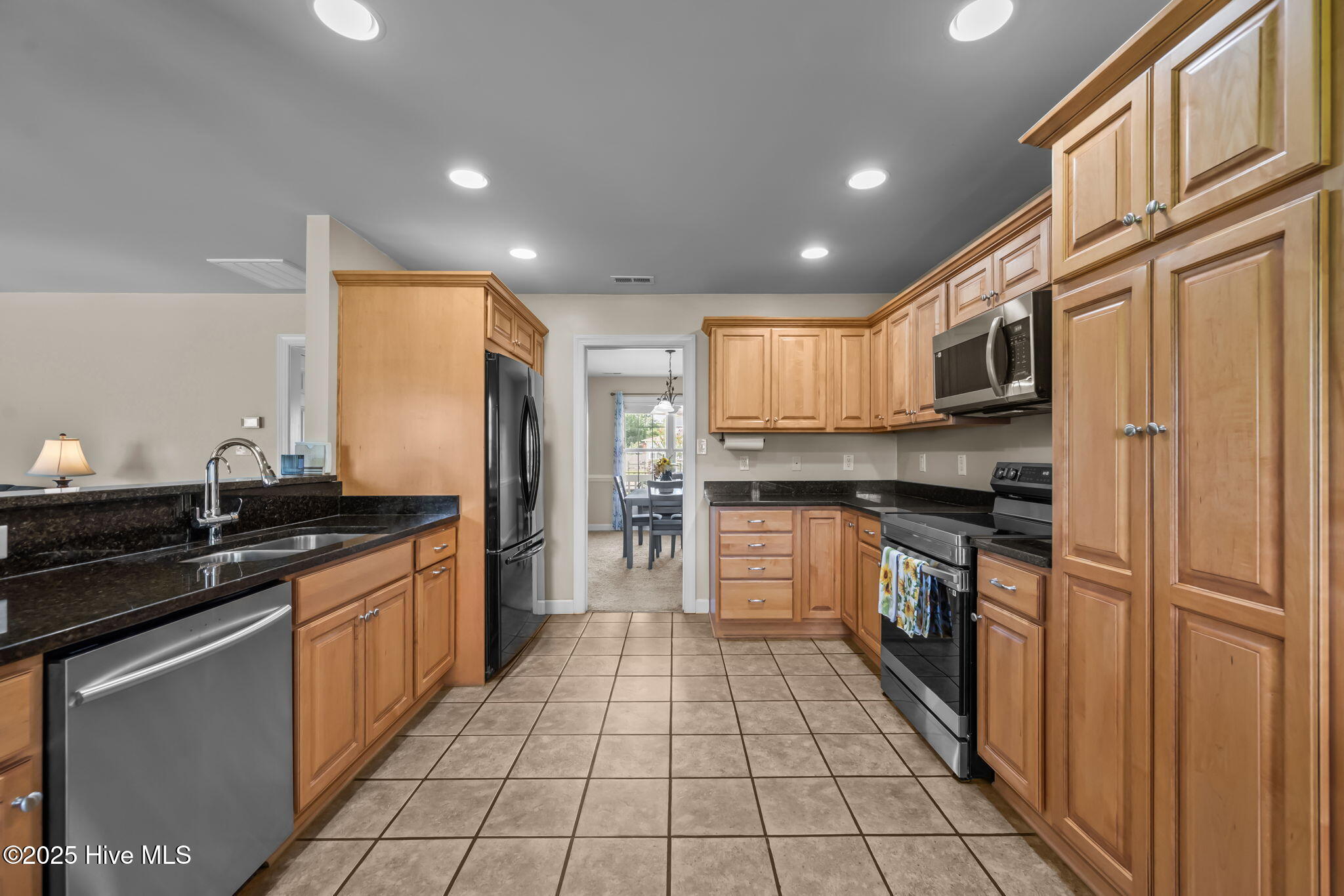 102 Cross Creek Drive Property Photo 35