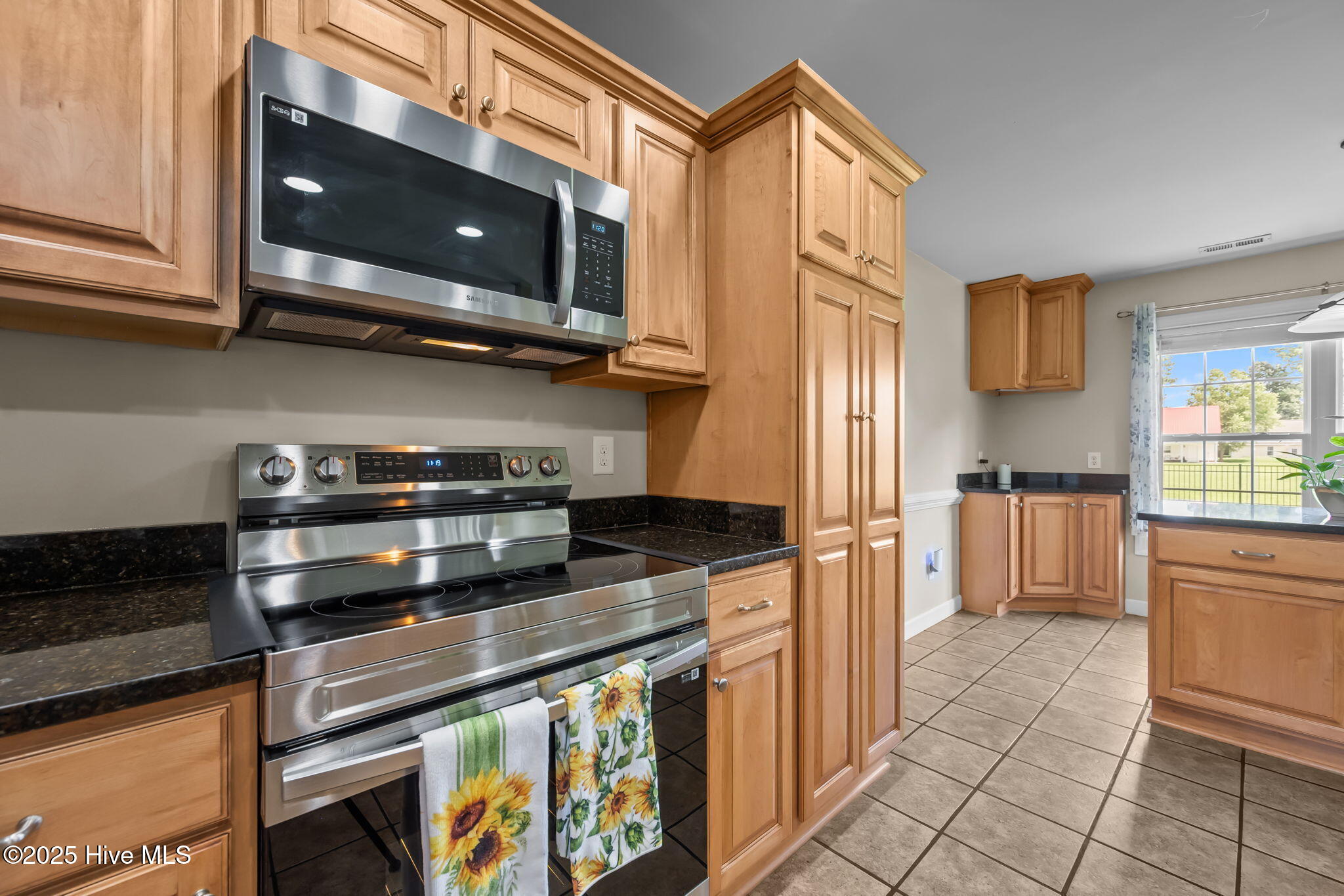 102 Cross Creek Drive Property Photo 37