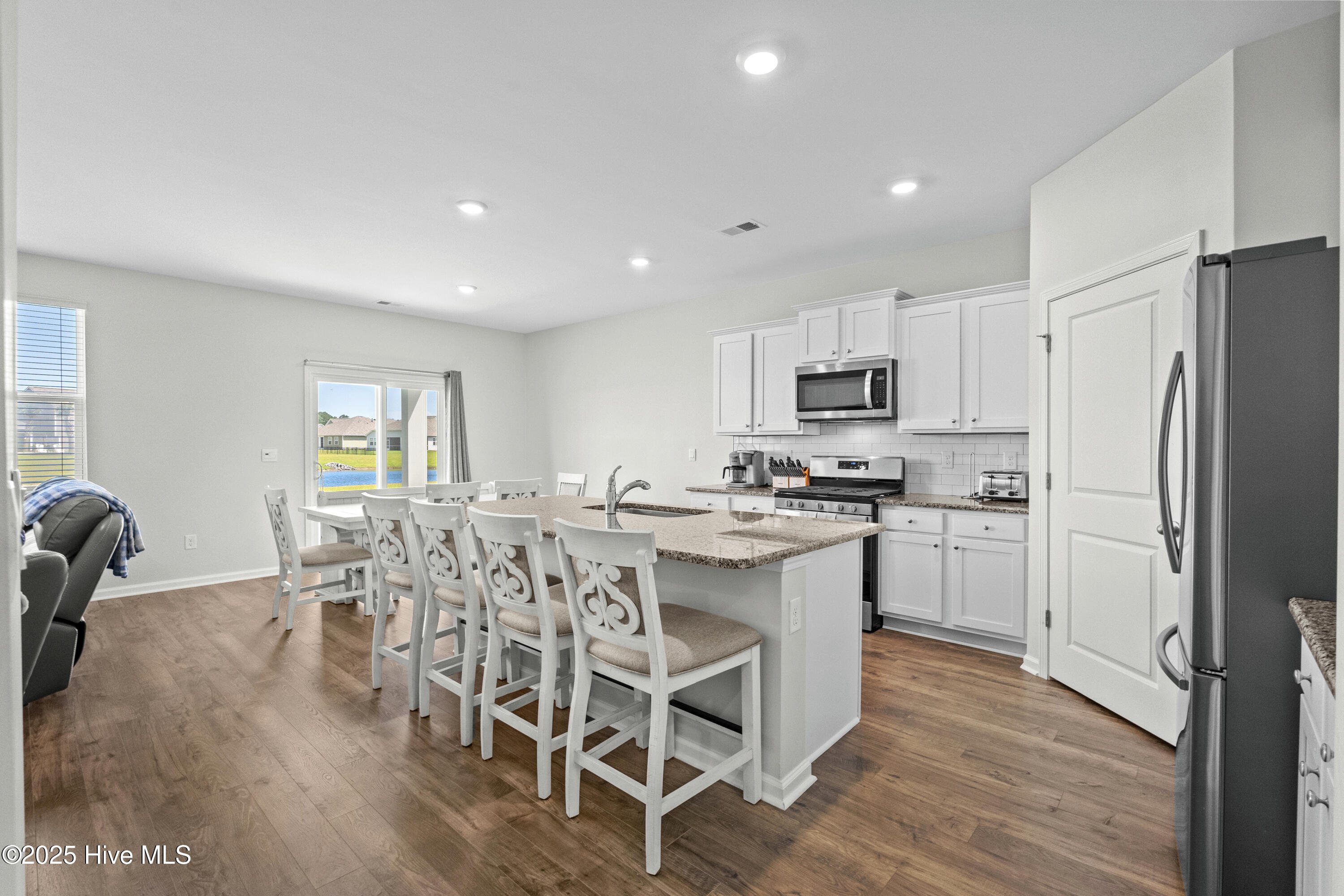 2106 Ainsley Drive Property Photo 11