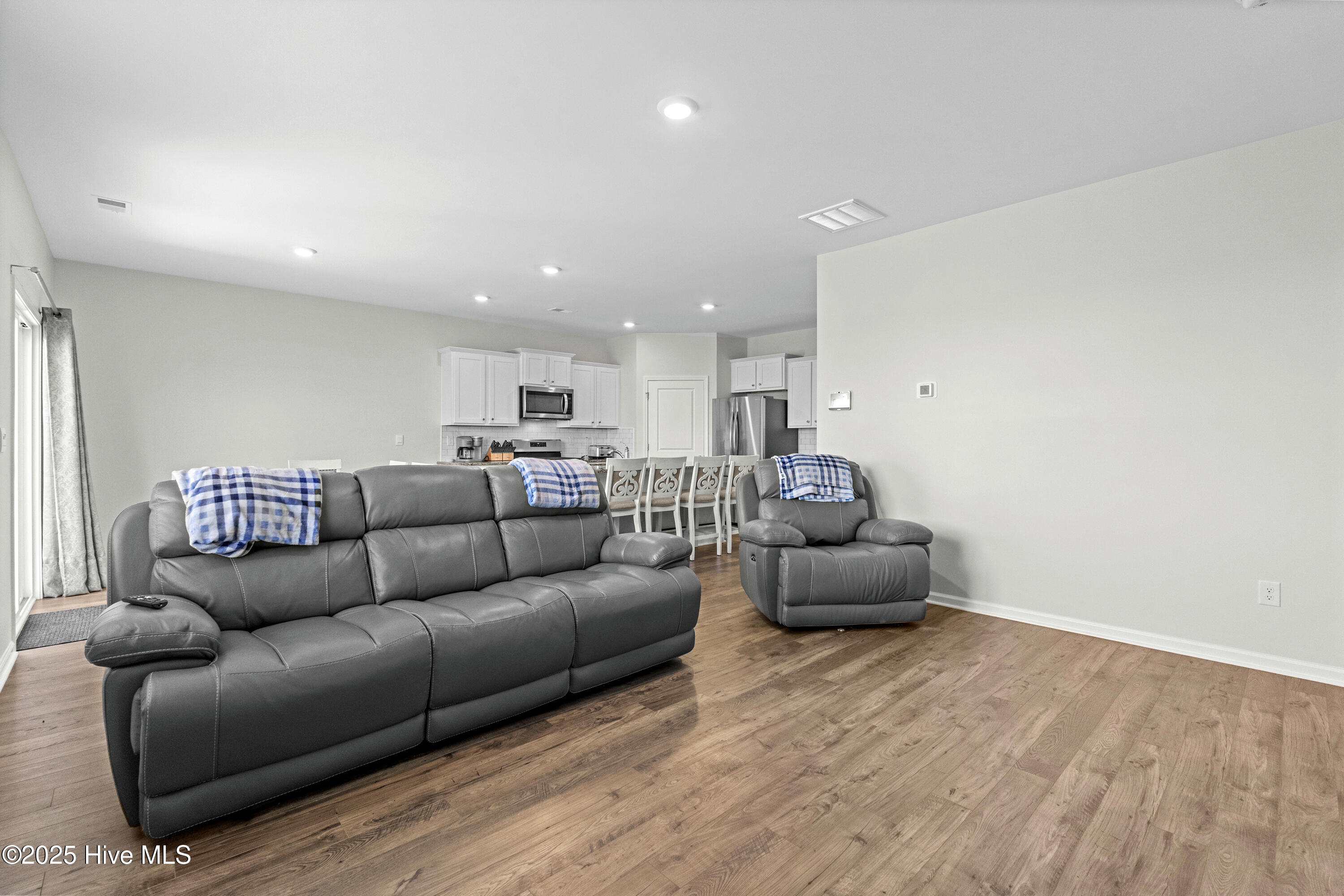 2106 Ainsley Drive Property Photo 16