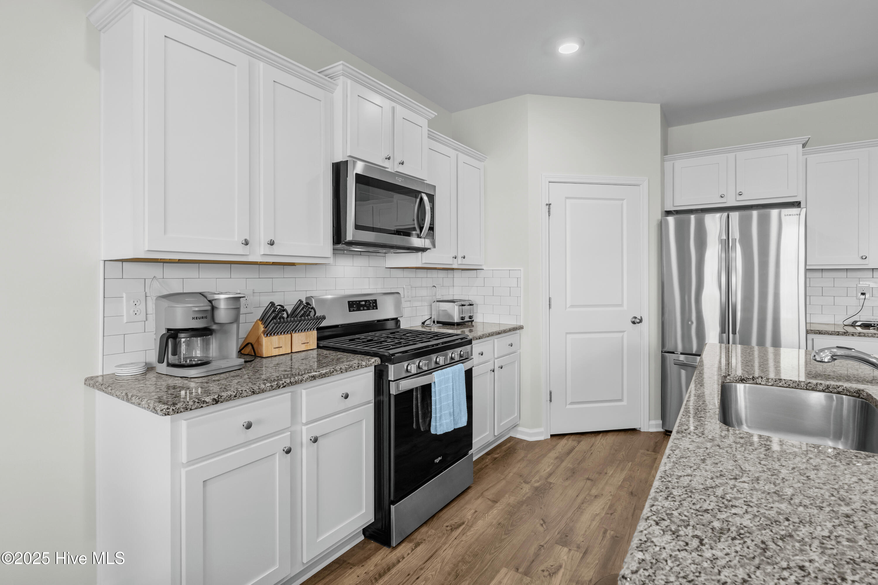 2106 Ainsley Drive Property Photo 19