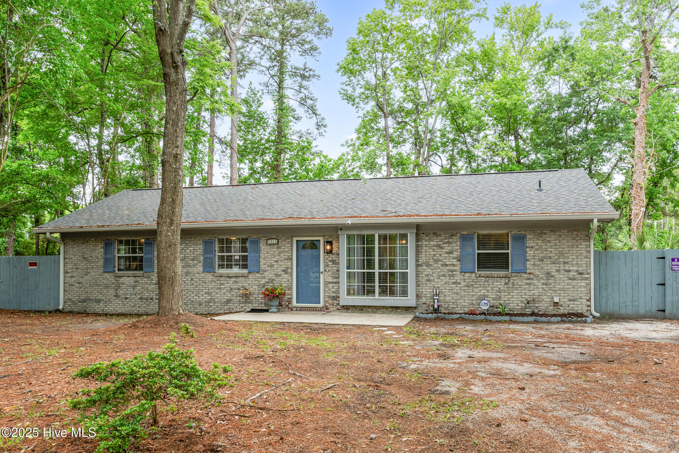 1111 King Street Property Photo 1