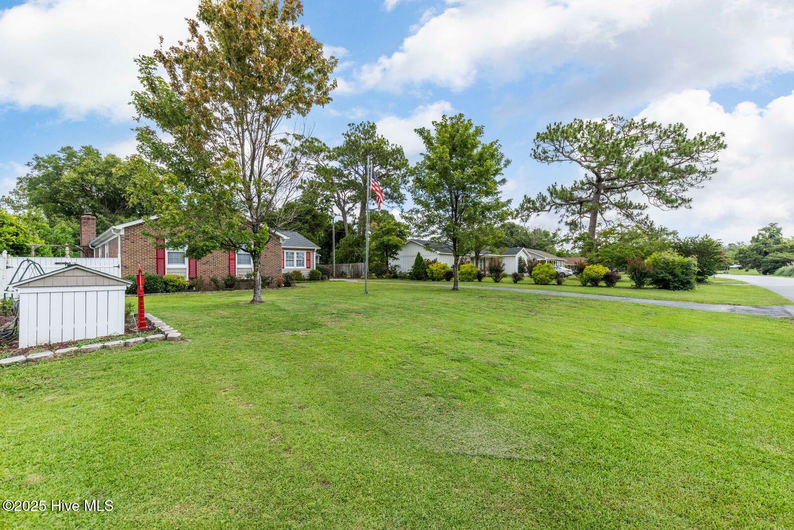 5213 Lord Tennyson Road Property Photo 4