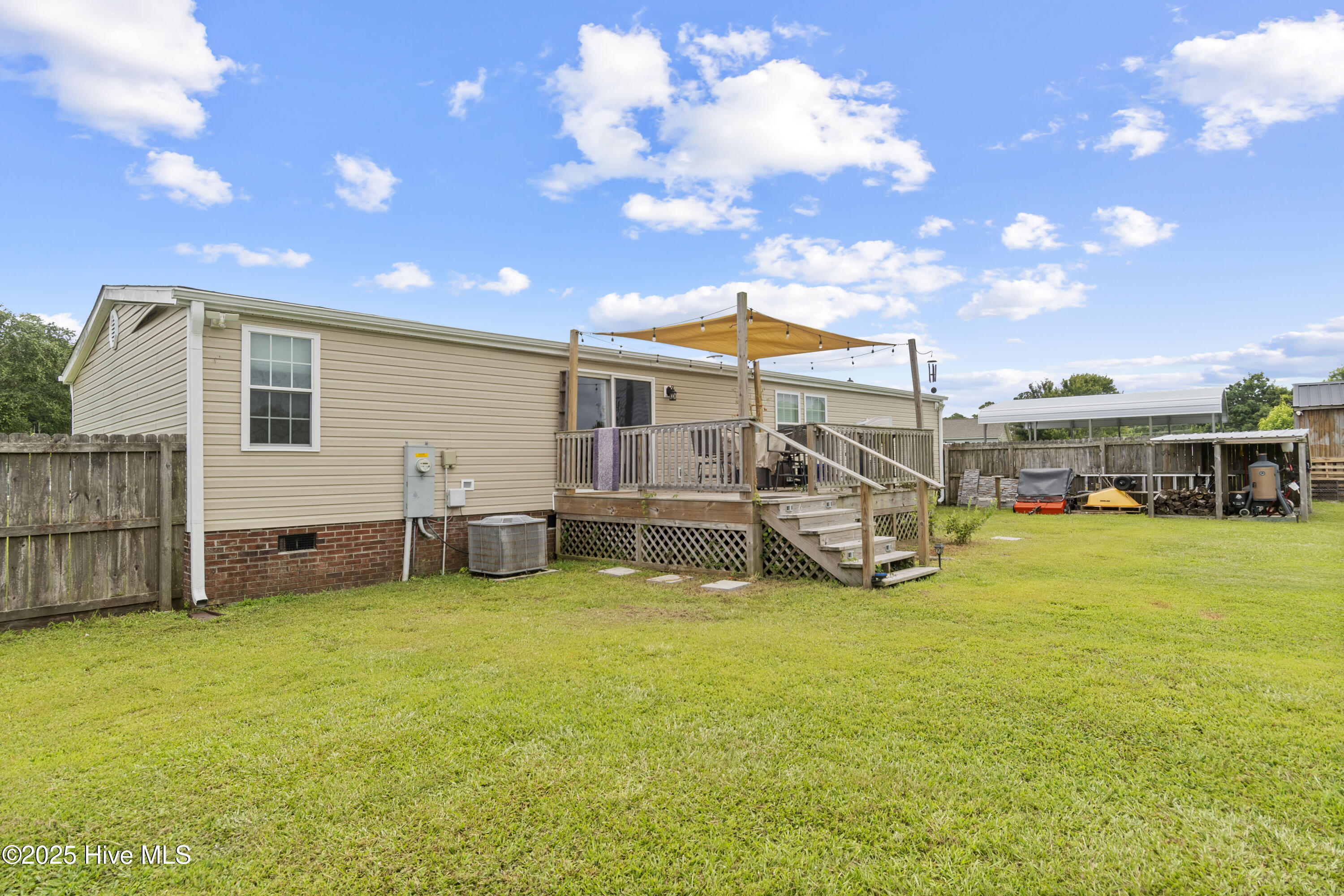 111 Hidden Creek Drive Property Photo 28