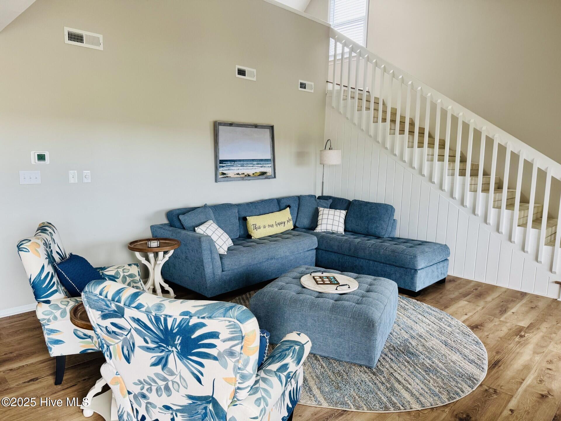 7227 Archers Creek Drive Property Photo 11