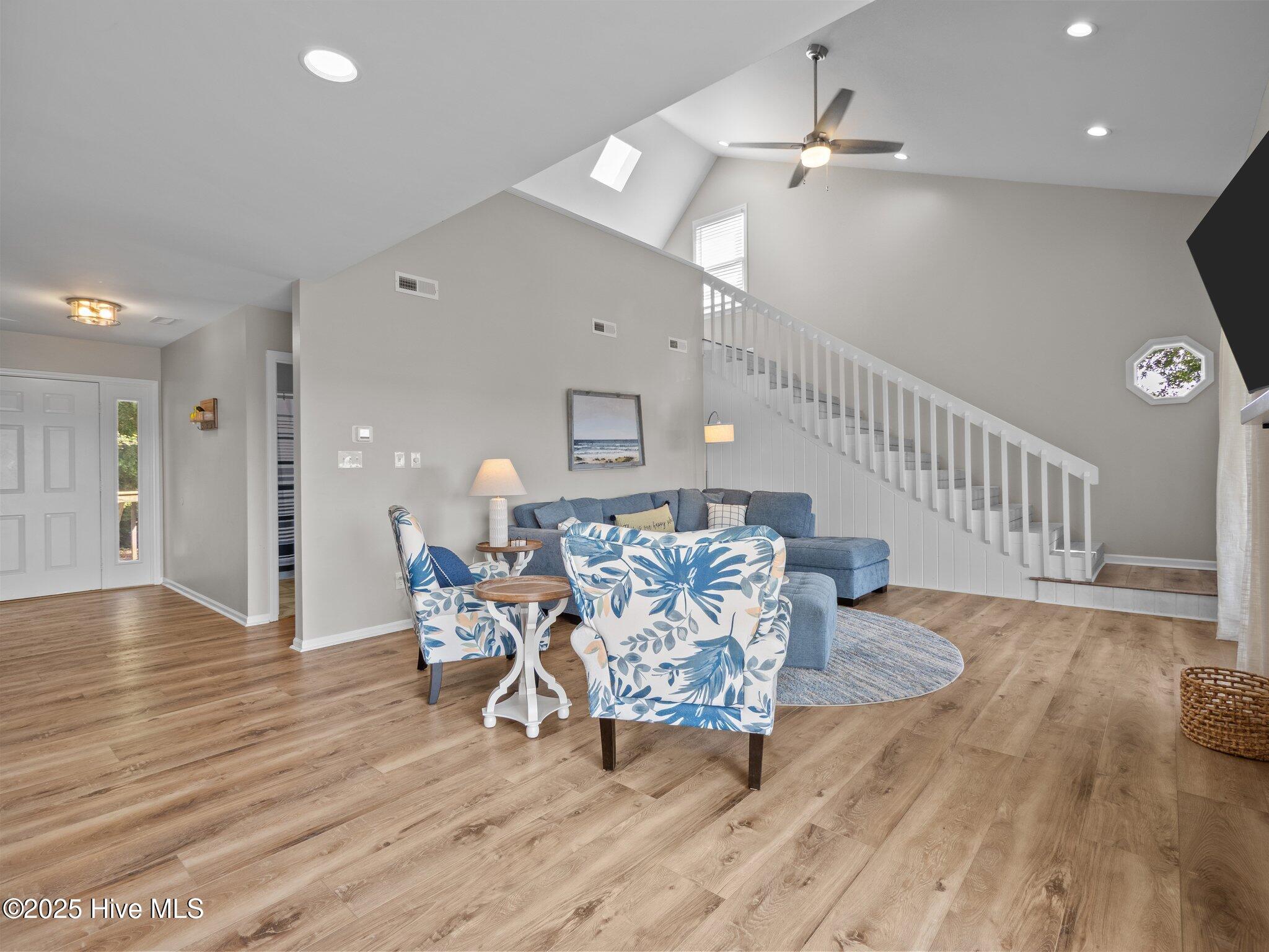 7227 Archers Creek Drive Property Photo 14