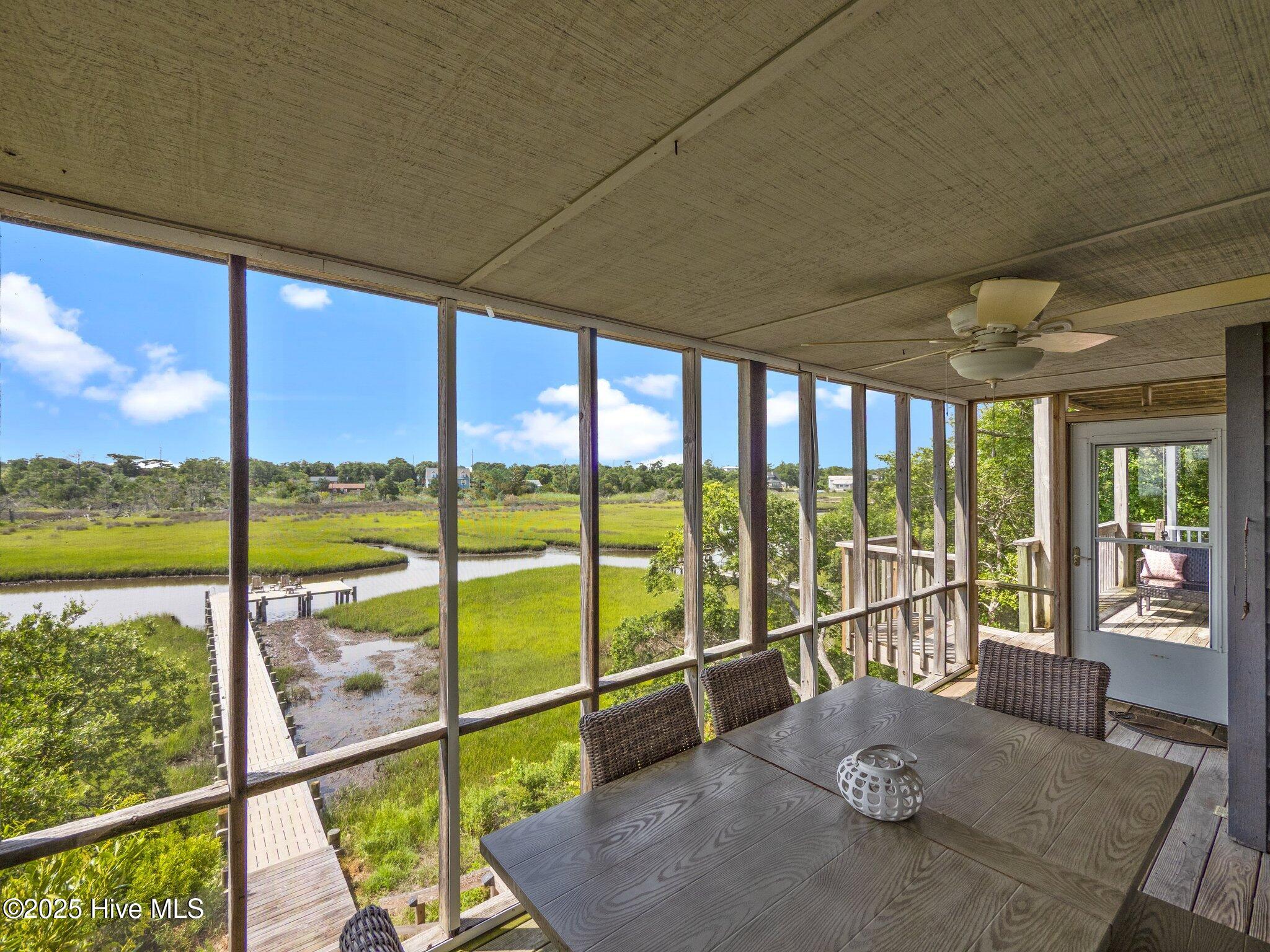 7227 Archers Creek Drive Property Photo 16