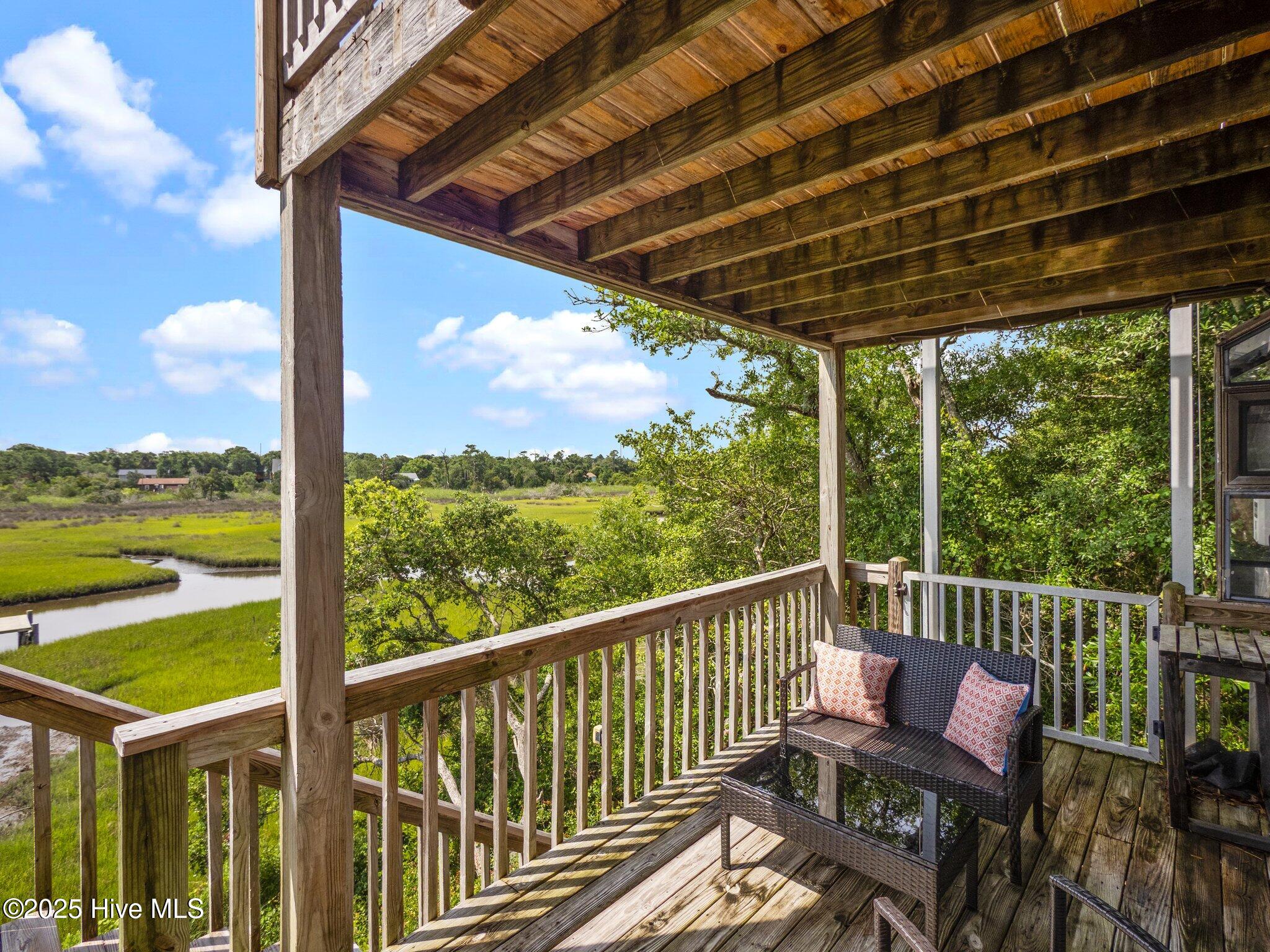 7227 Archers Creek Drive Property Photo 17